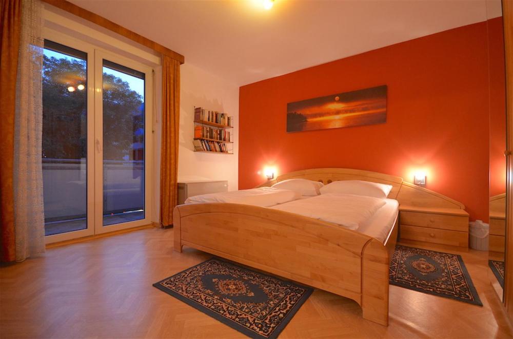 Two-Bedroom Apartment - Photo 2
