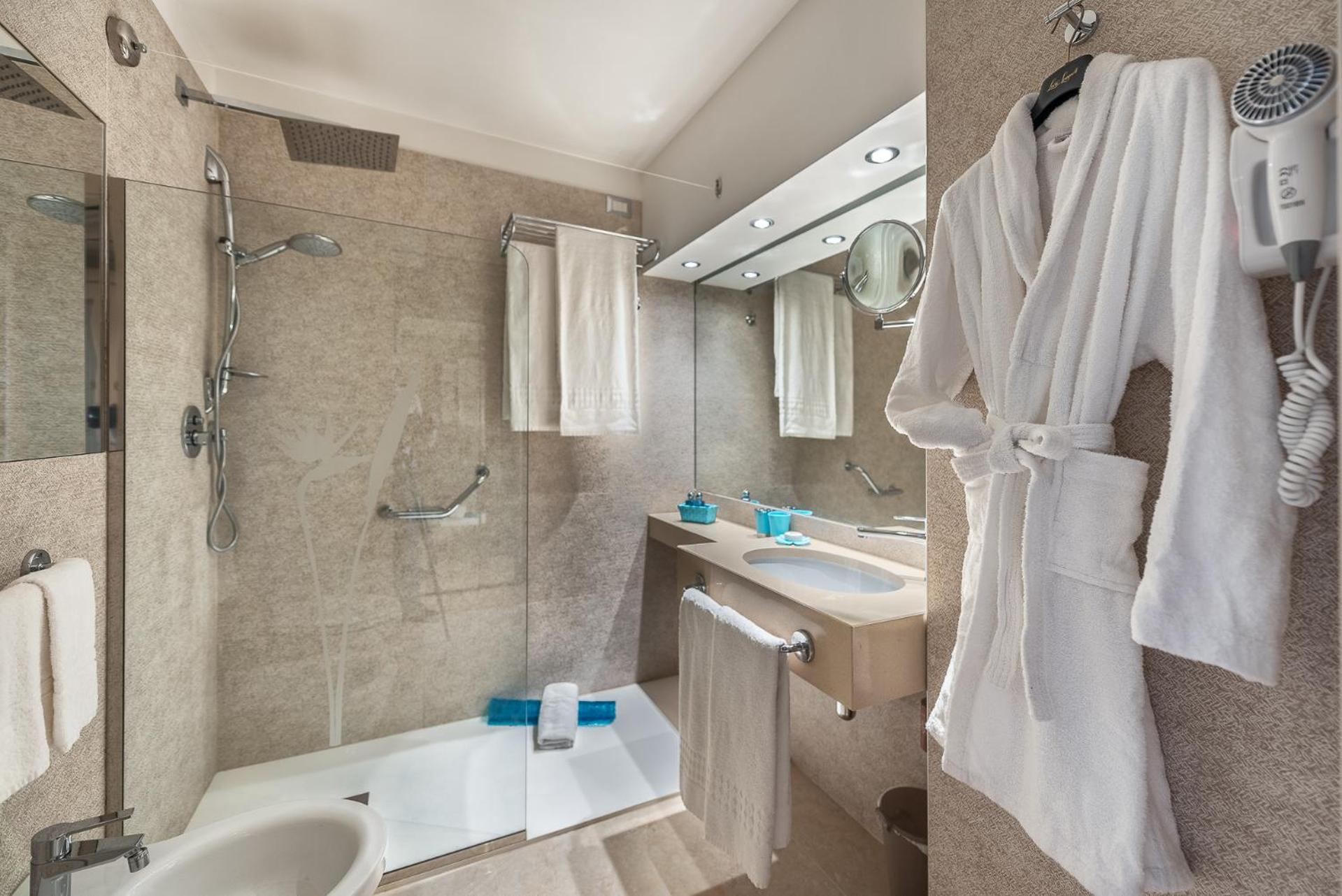 Suite with Sea View photo 3