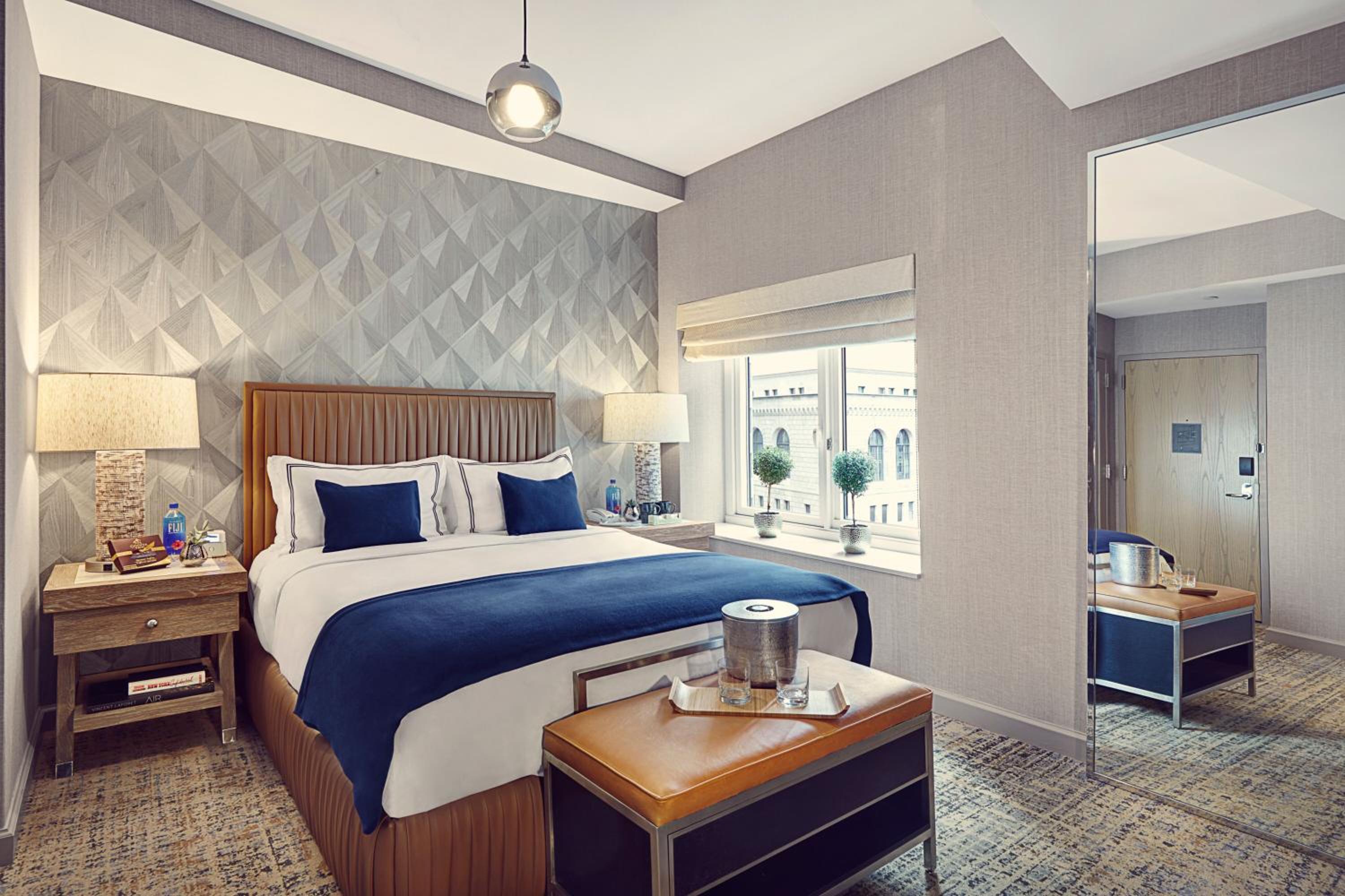 Deluxe Queen Room