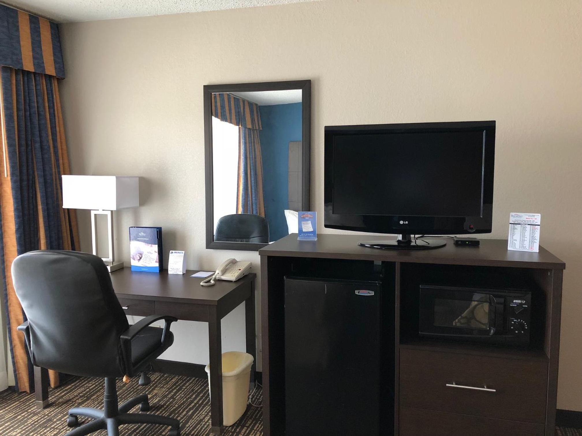 King Room - Disability Access/Non-Smoking - Photo 3