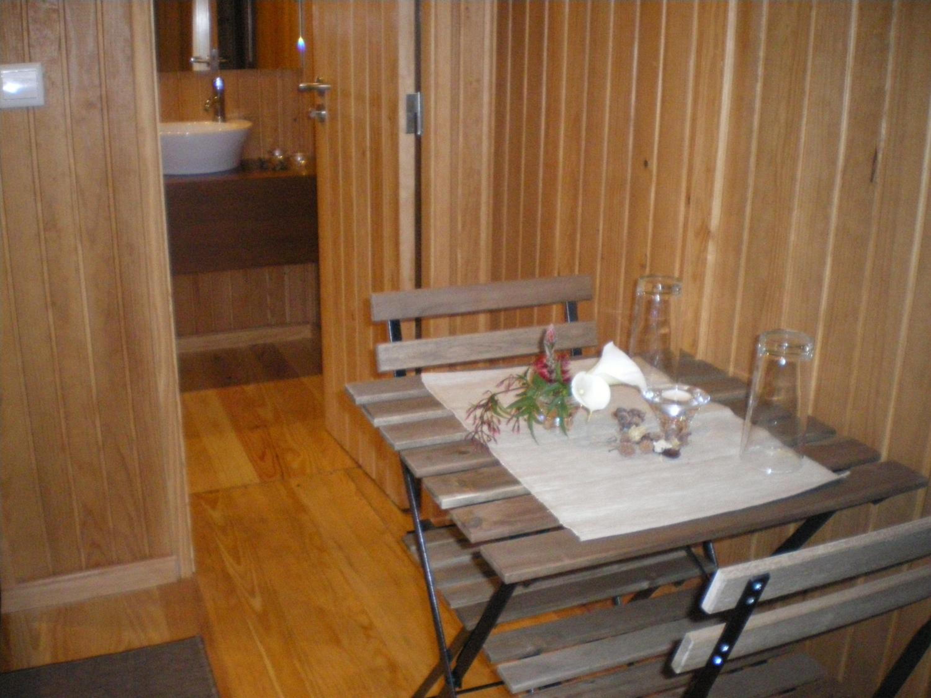 Bungalow (2 Adults) photo 3