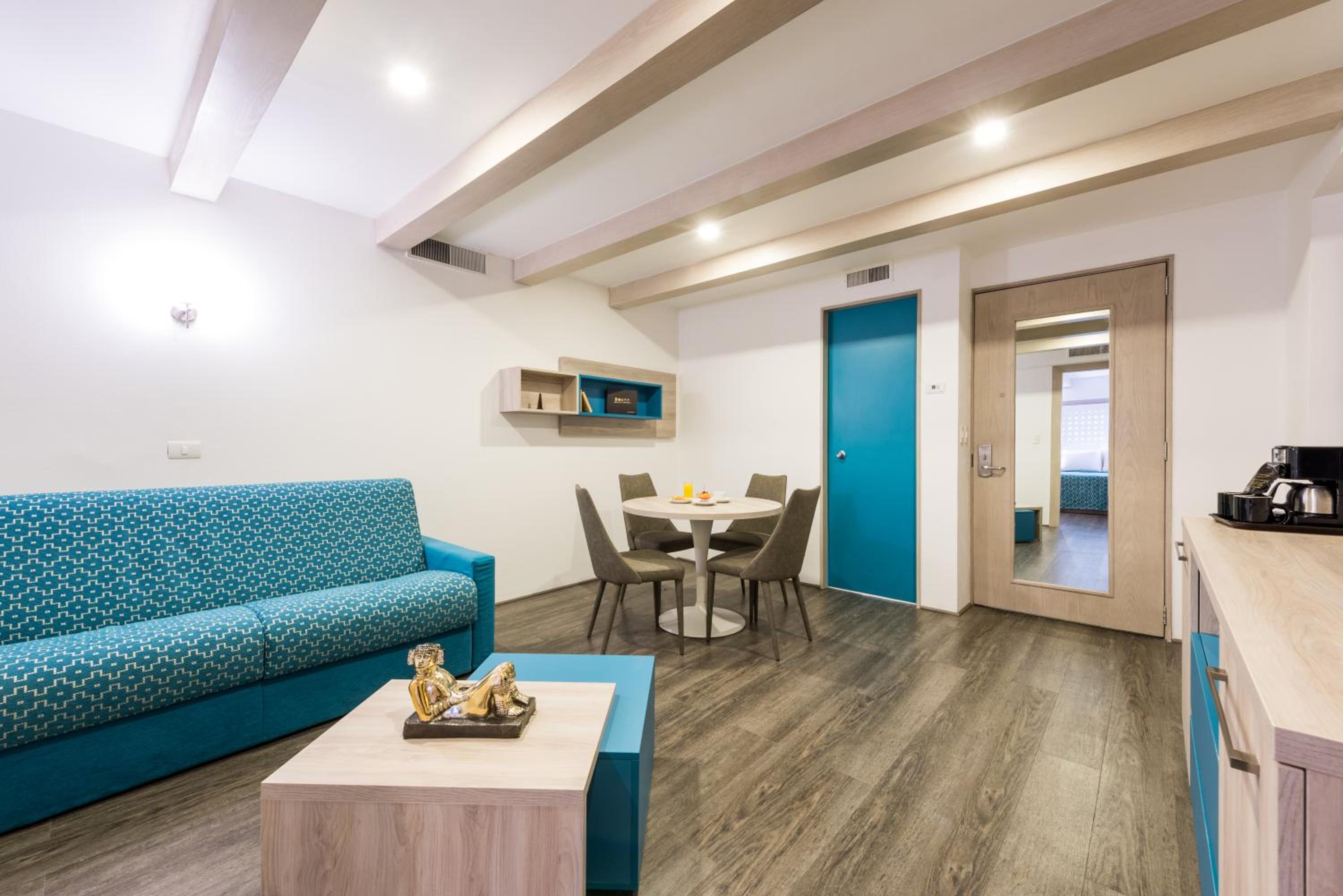 Executive Suite photo 1