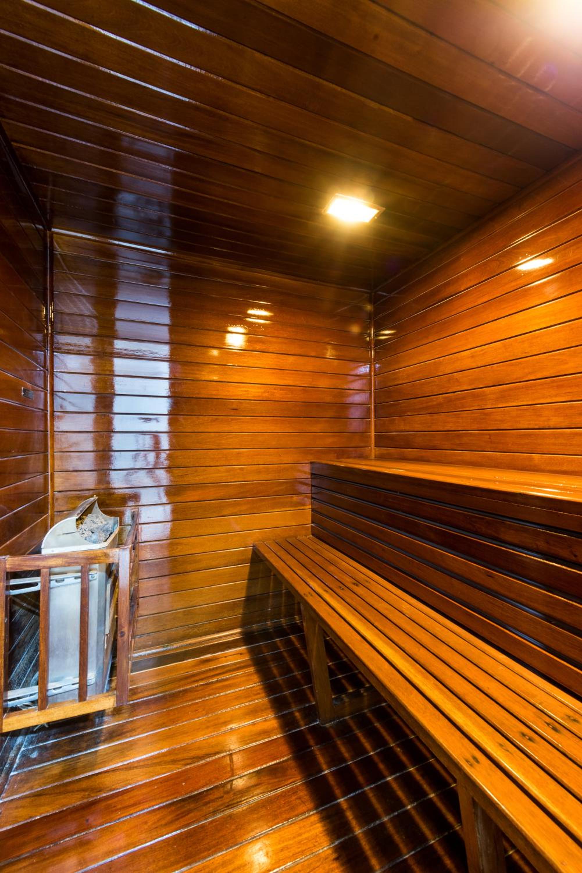 Family Room with Sauna photo 3