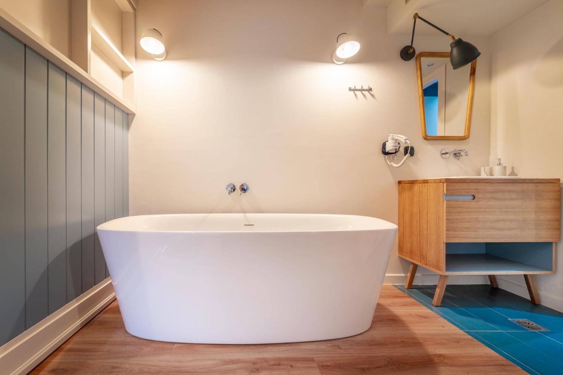 Suite with Bath photo 3