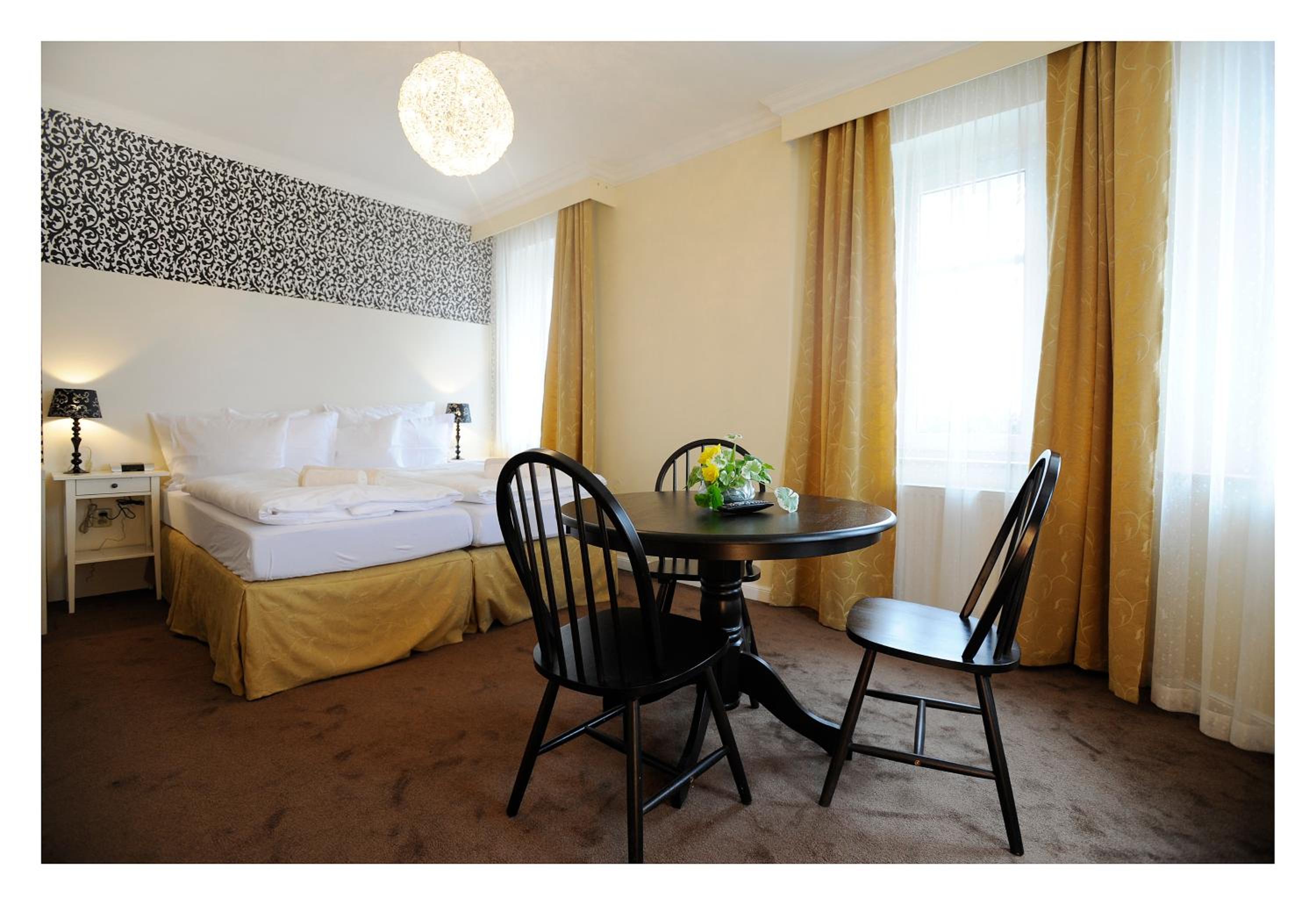 Superior Double or Twin Room - Photo 5