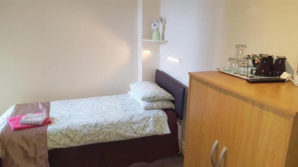 Triple Room with Private Bathroom