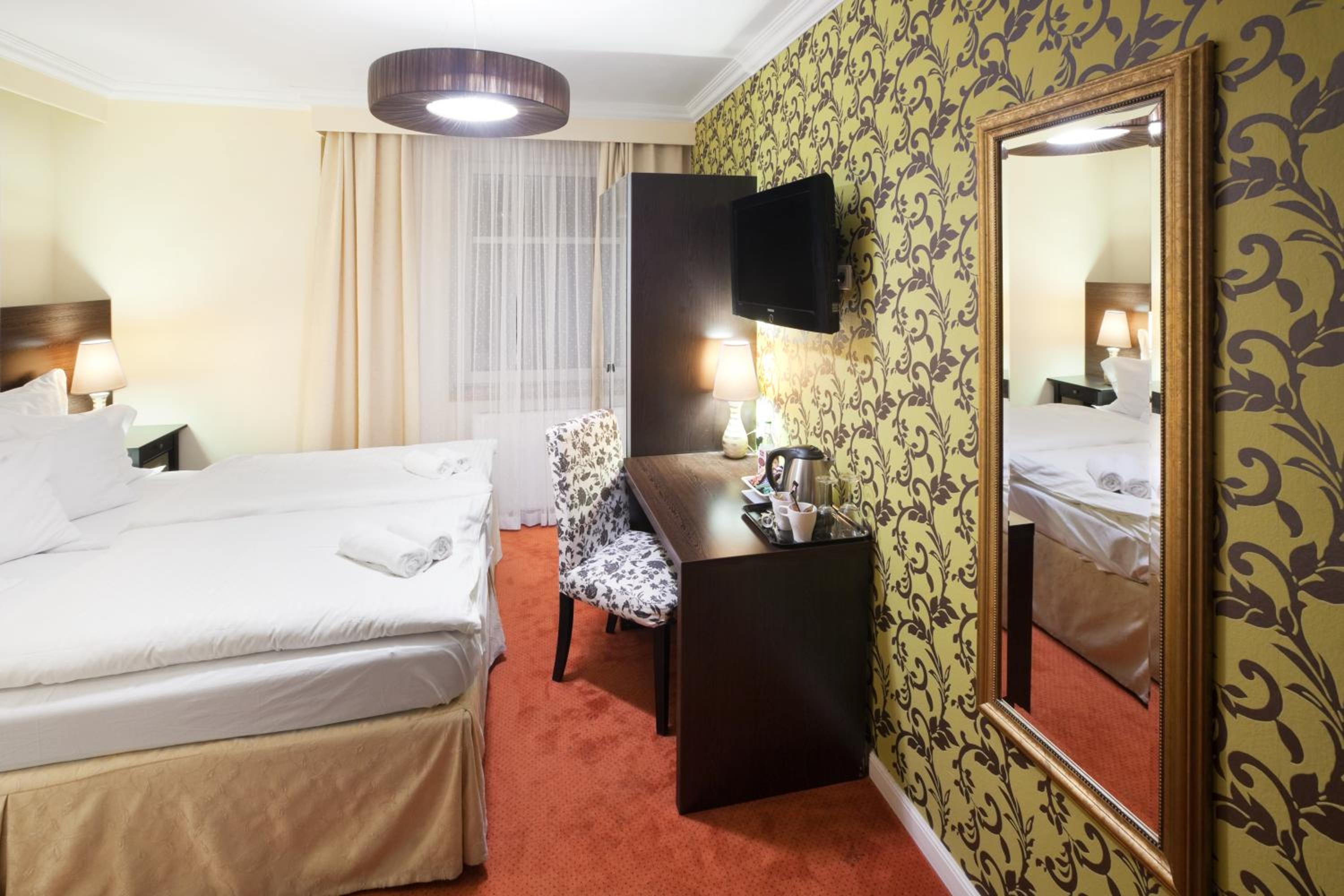 Standard Single Room