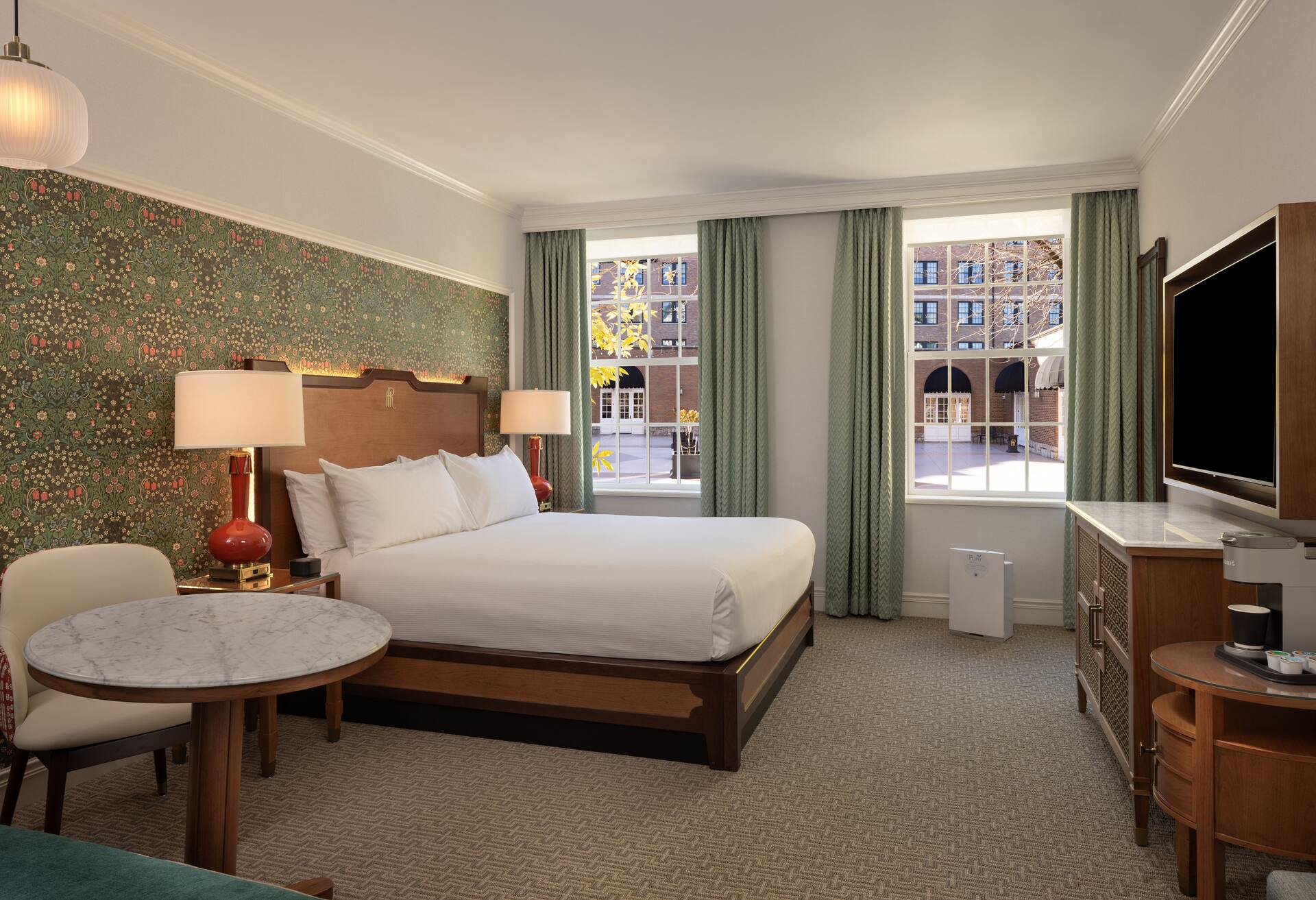 1 King Bed Pure Wellness Room