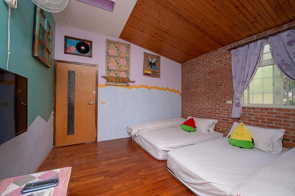 Quadruple Room with Private Bathroom