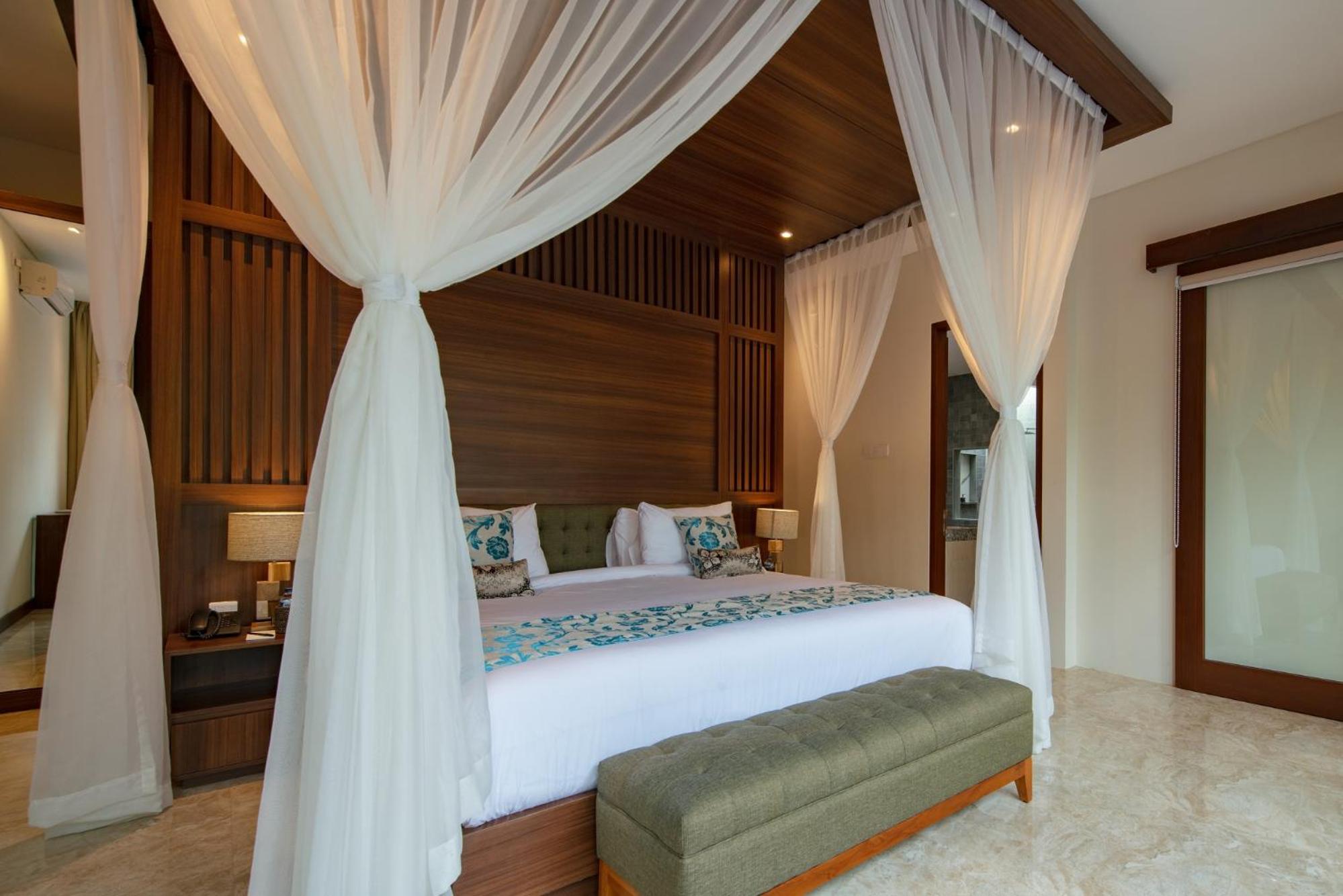 One-Bedroom Luxury Villa with Private Pool photo 2
