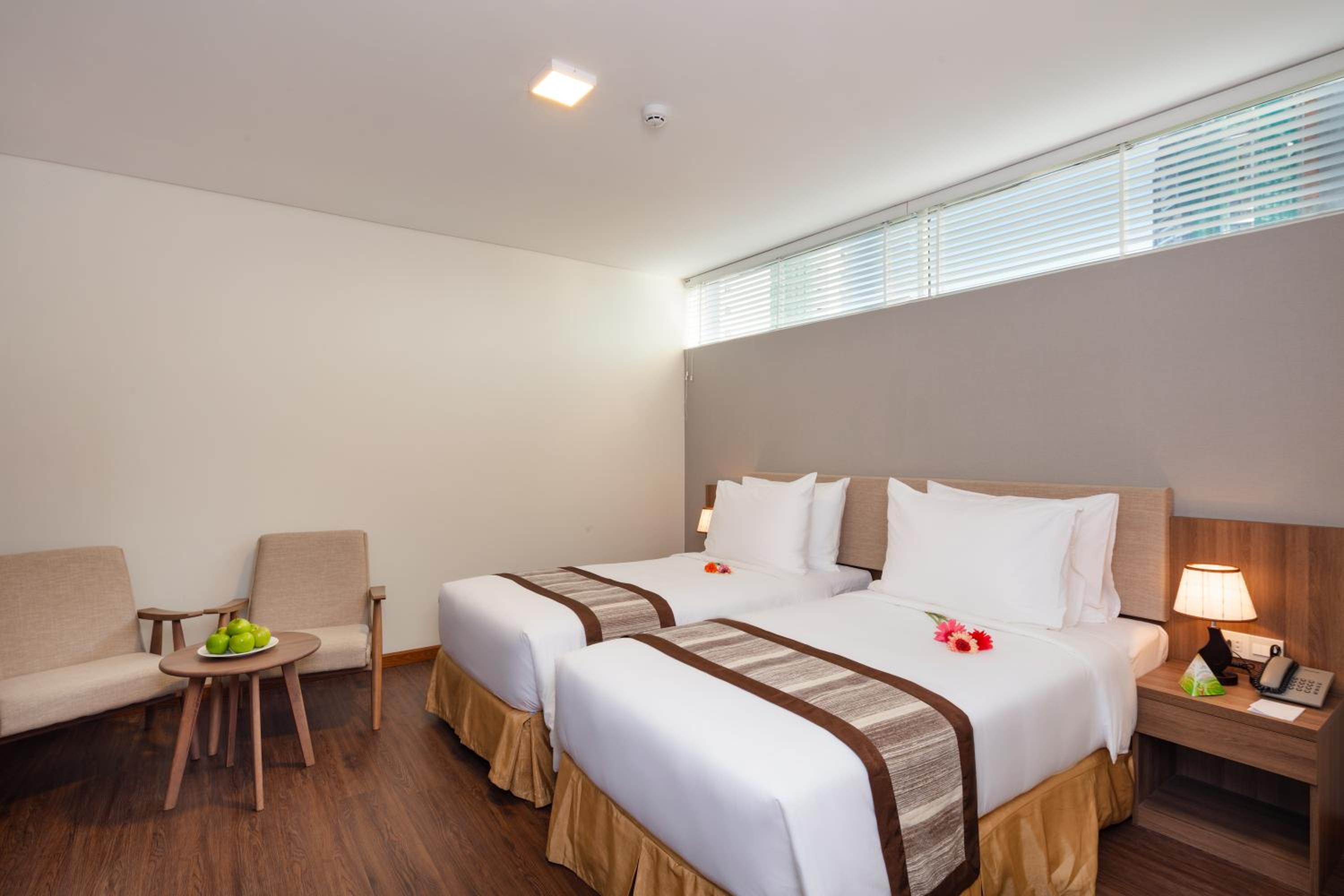 Superior Double or Twin Room with No Window - Photo 12