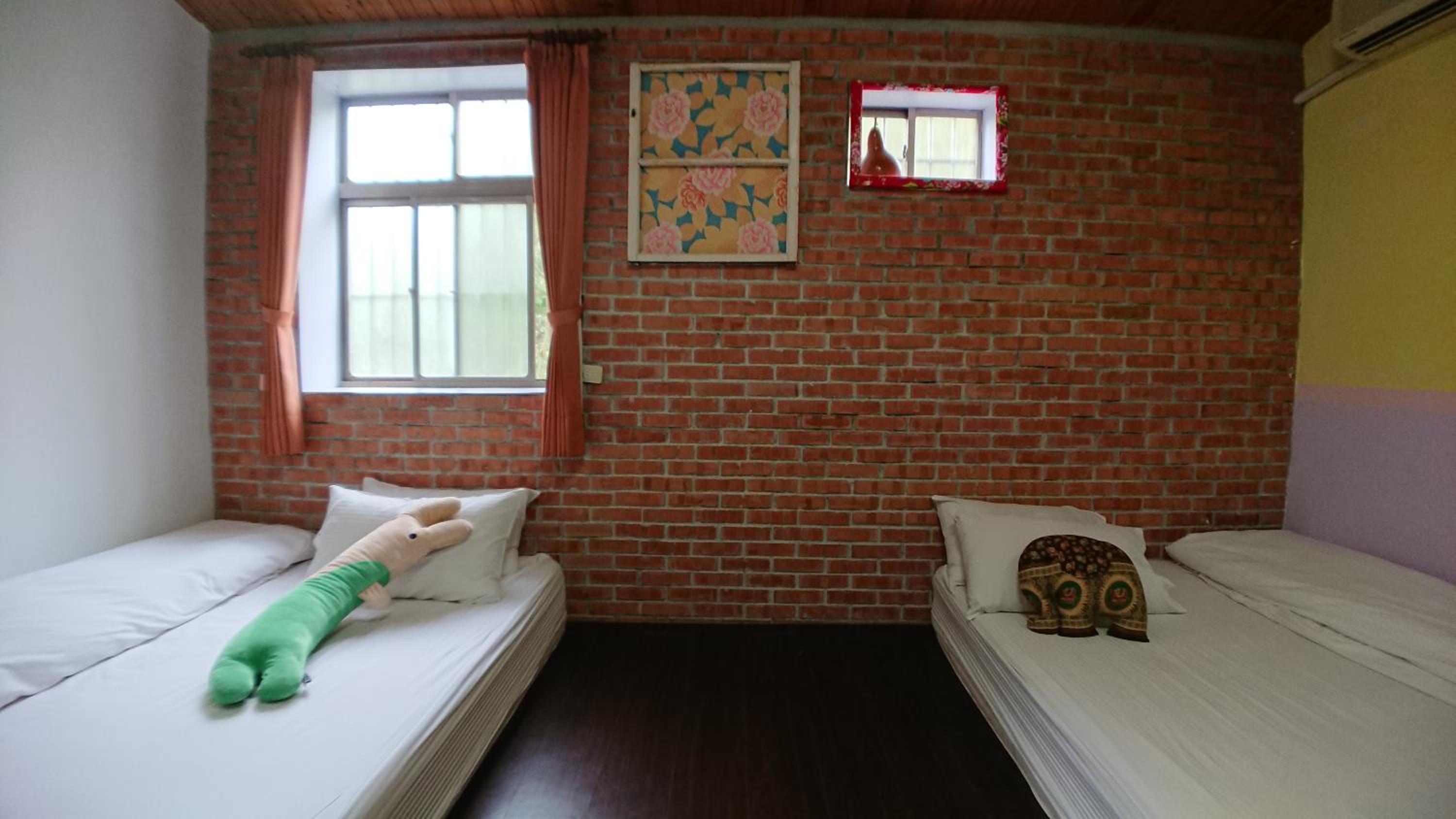 Quadruple Room with Private Bathroom