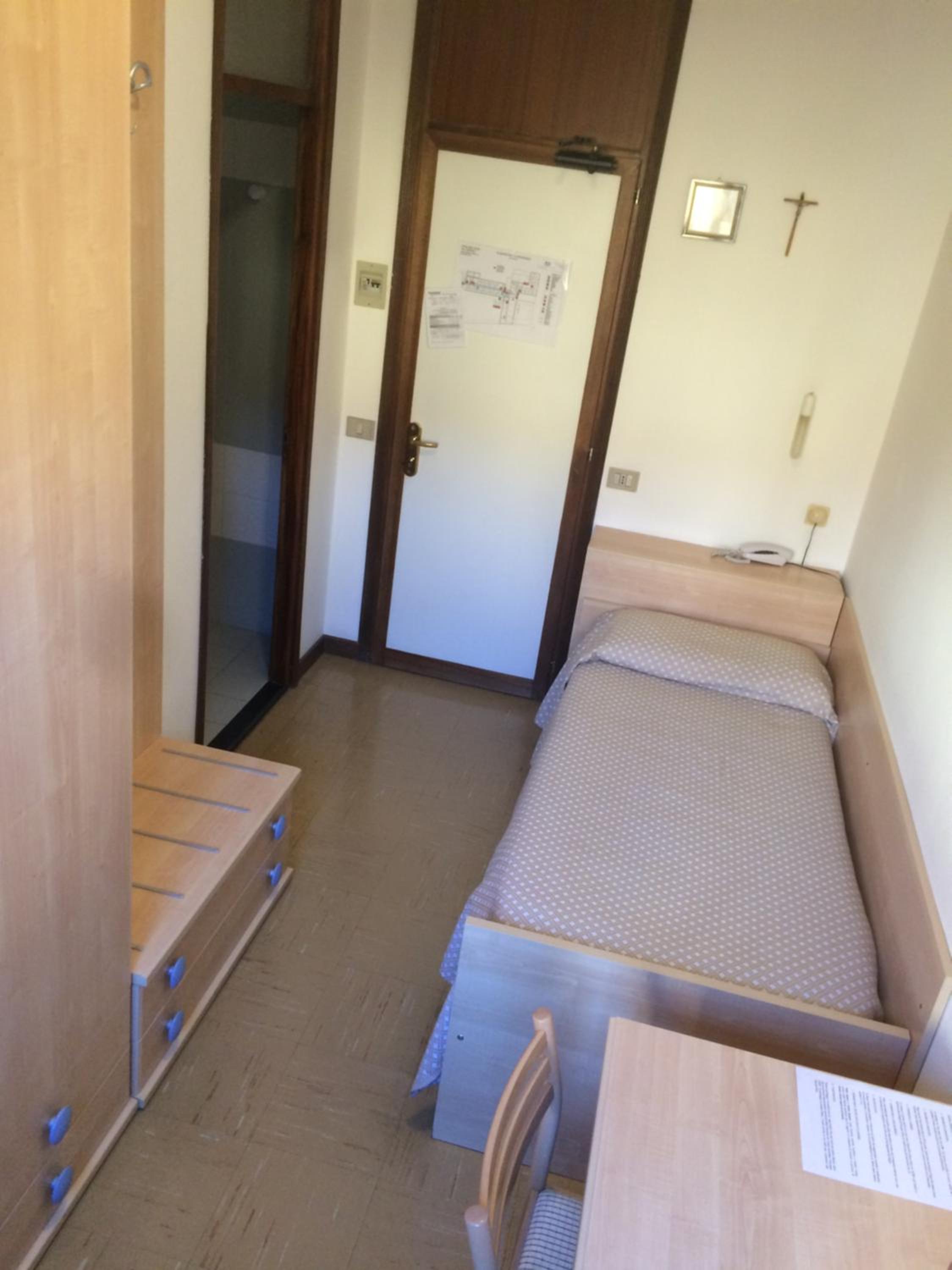 Single Room with Private Bathroom