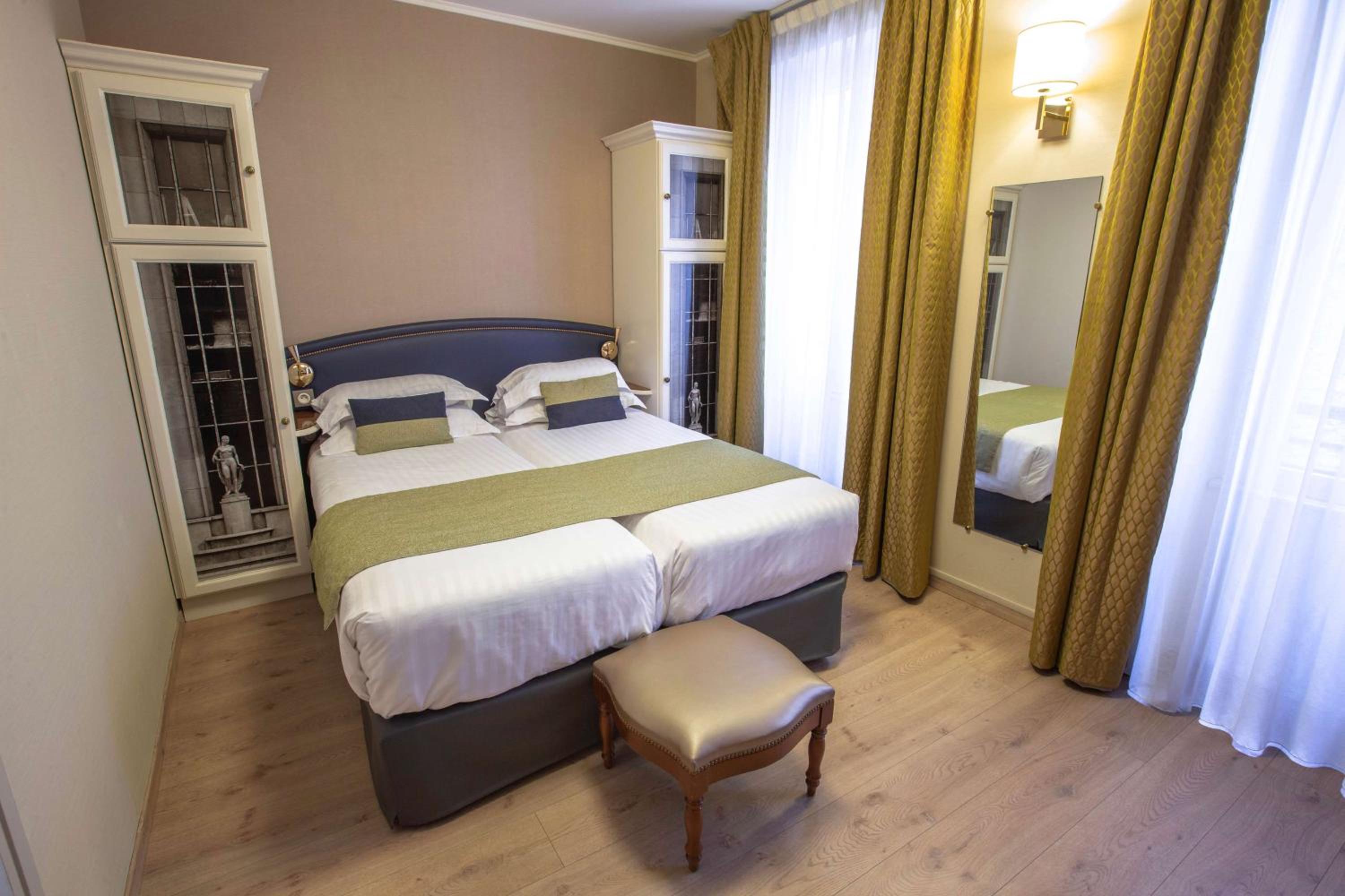 Comfort Twin Room with View
