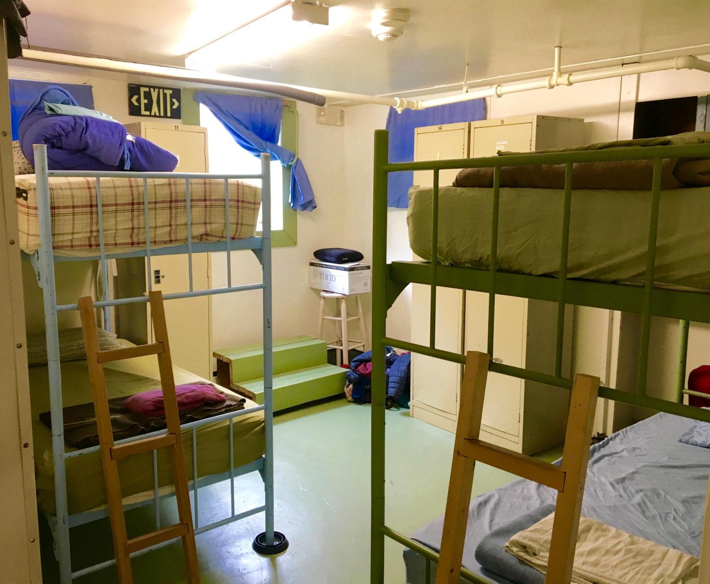 Bed in 4-Bed Mixed Dormitory Room photo 1