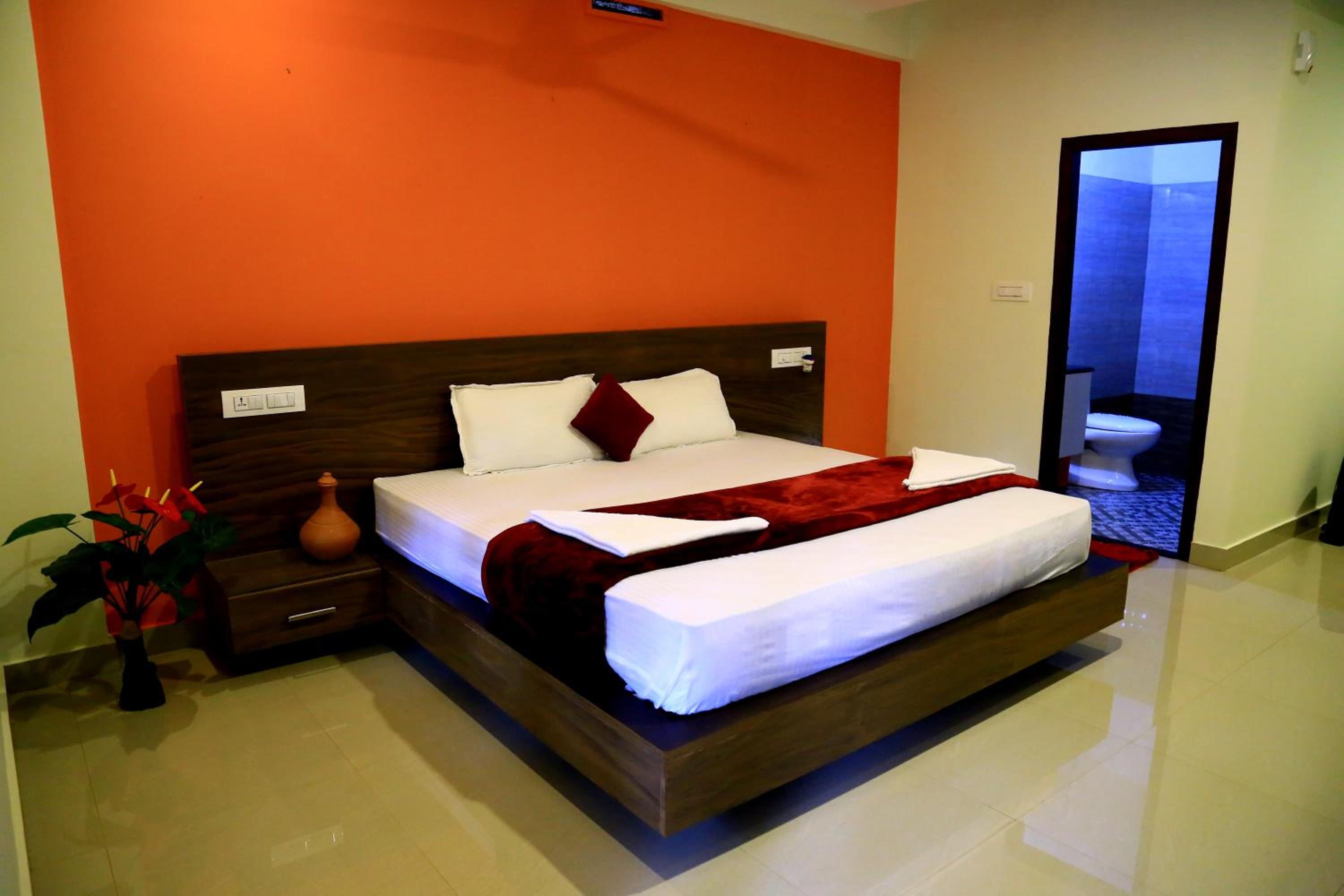Deluxe Double Room With Extra Bed