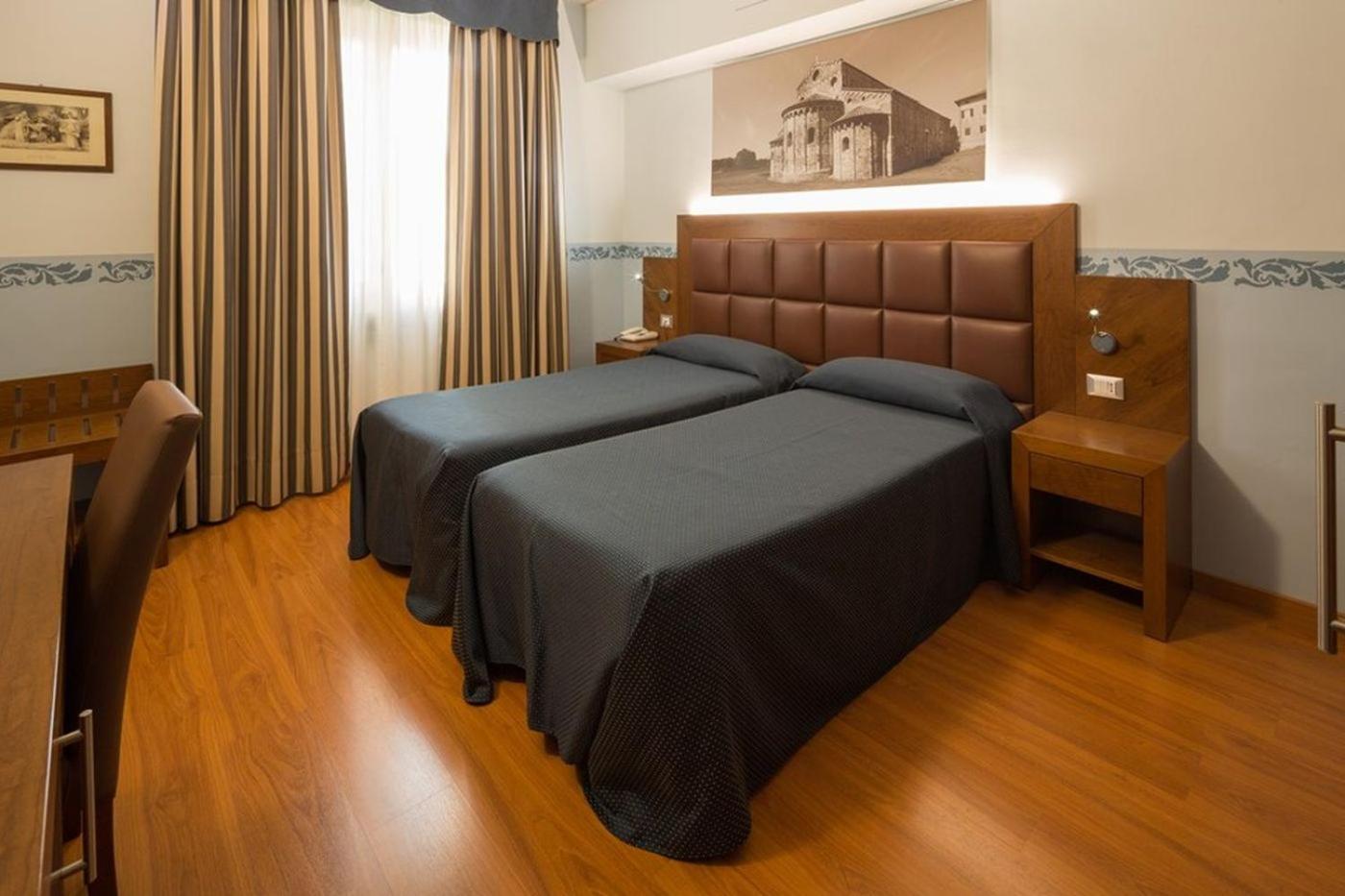 Classic Double Room - Photo 6