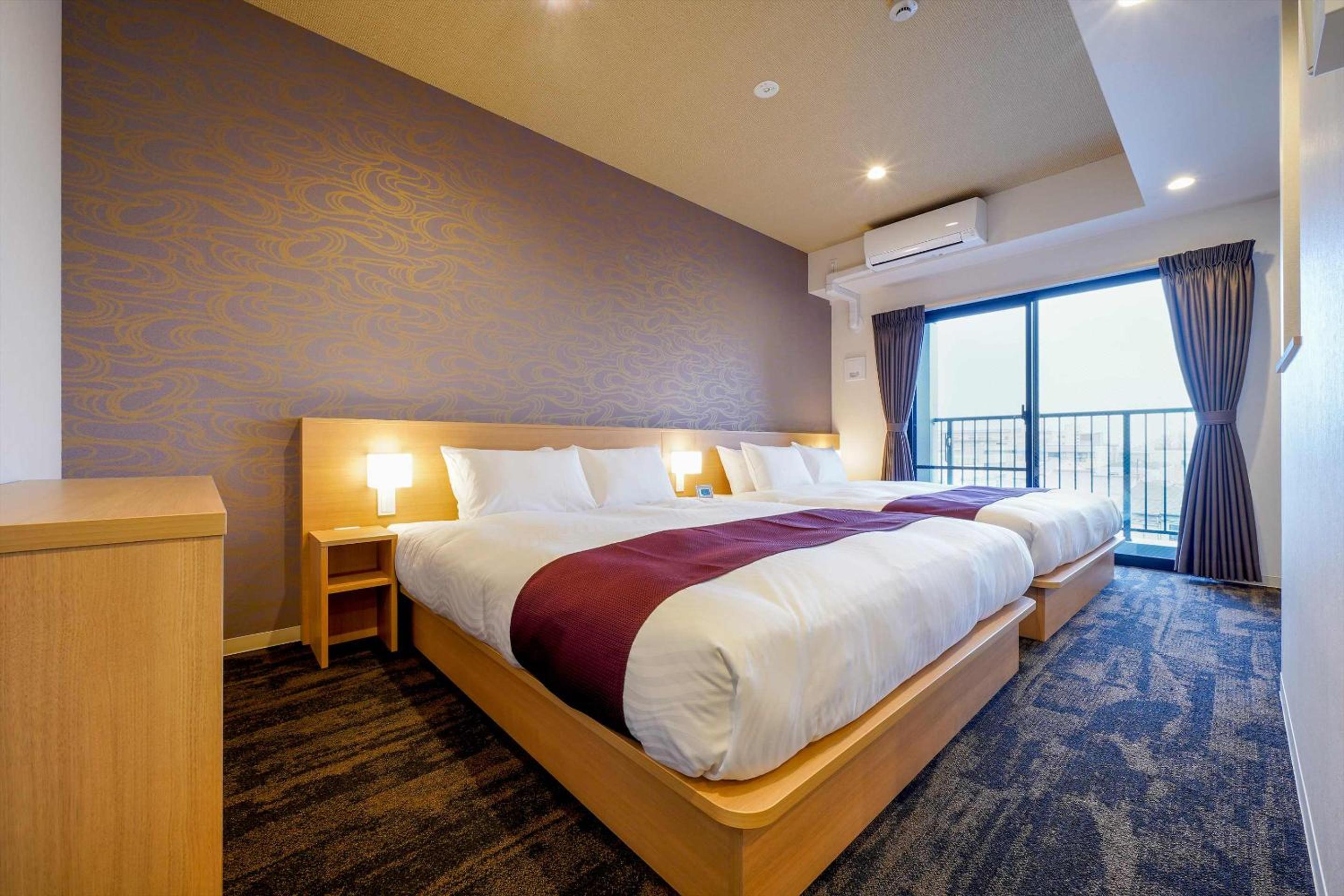 Apartment with Two Queen Beds  - Photo 24
