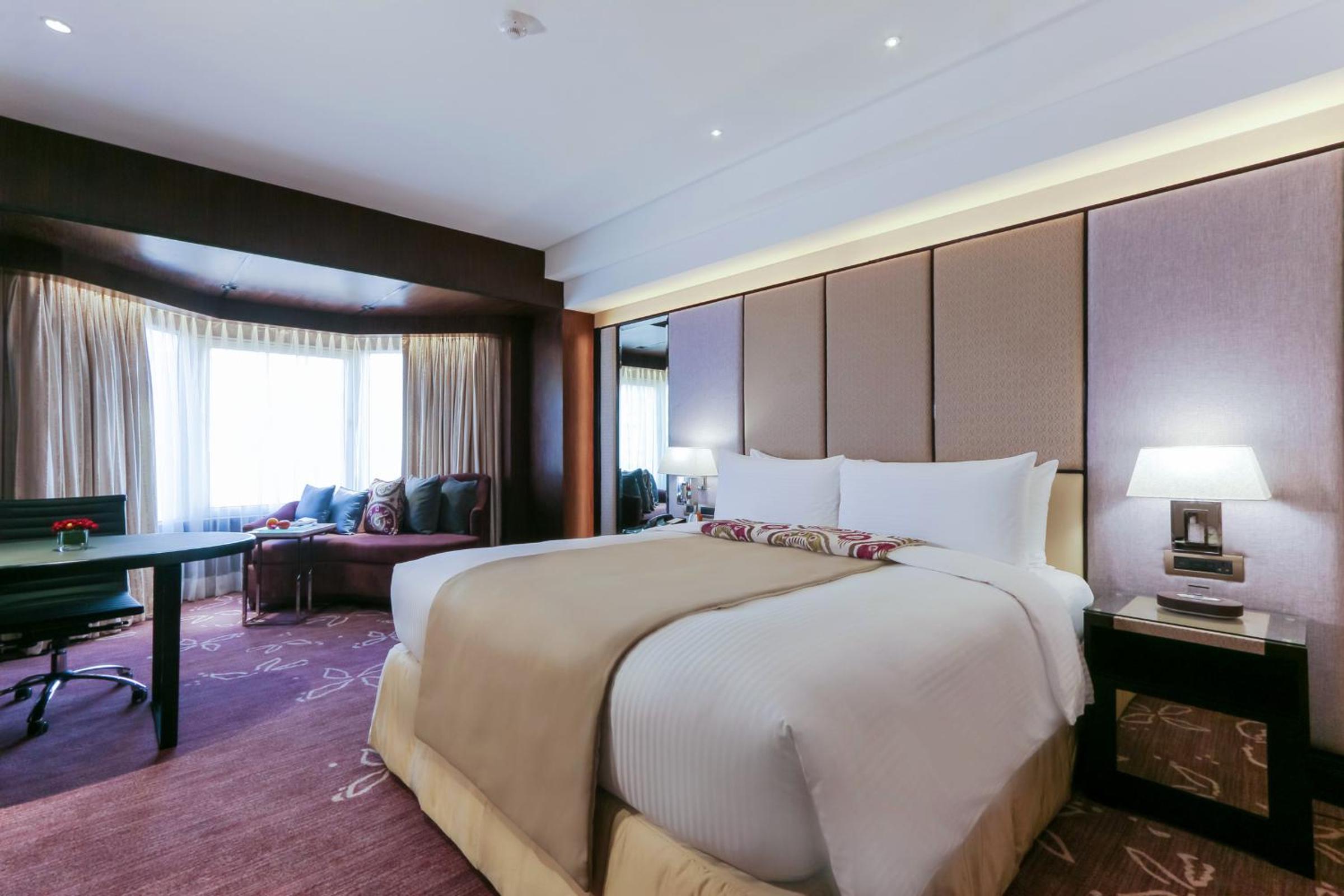 Diamond Club King Room - Non-Smoking - Photo 1
