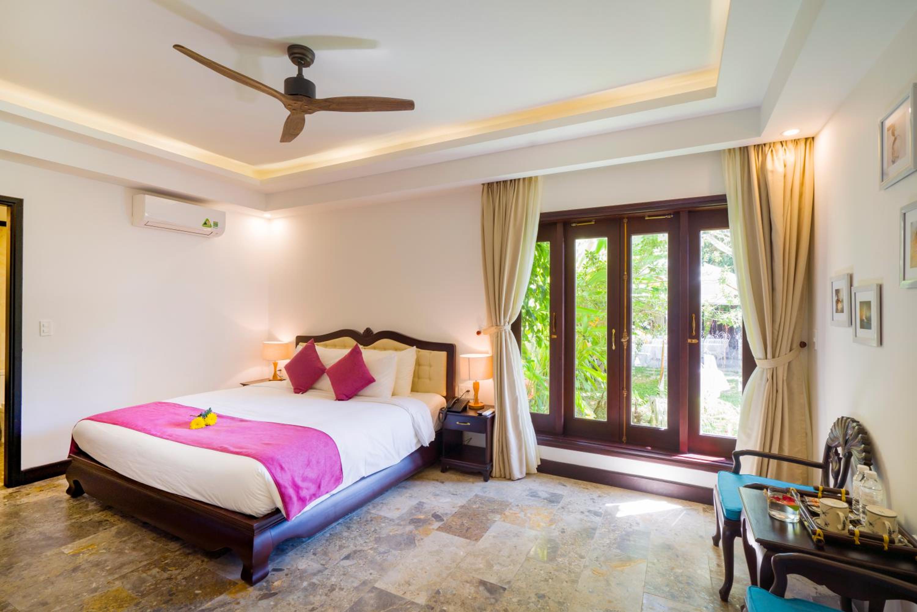 Deluxe Double Room photo 3