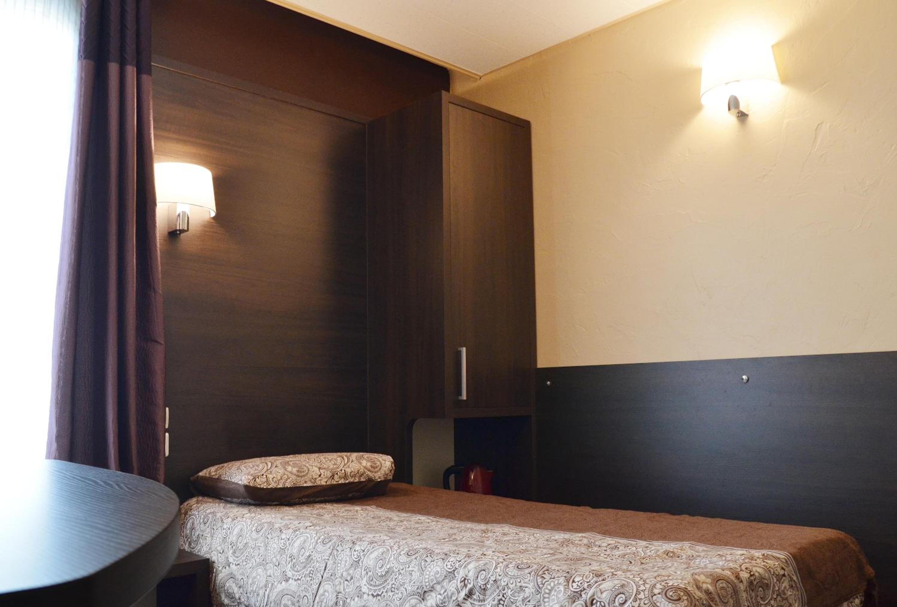 Standard Single Room with Shower photo 1