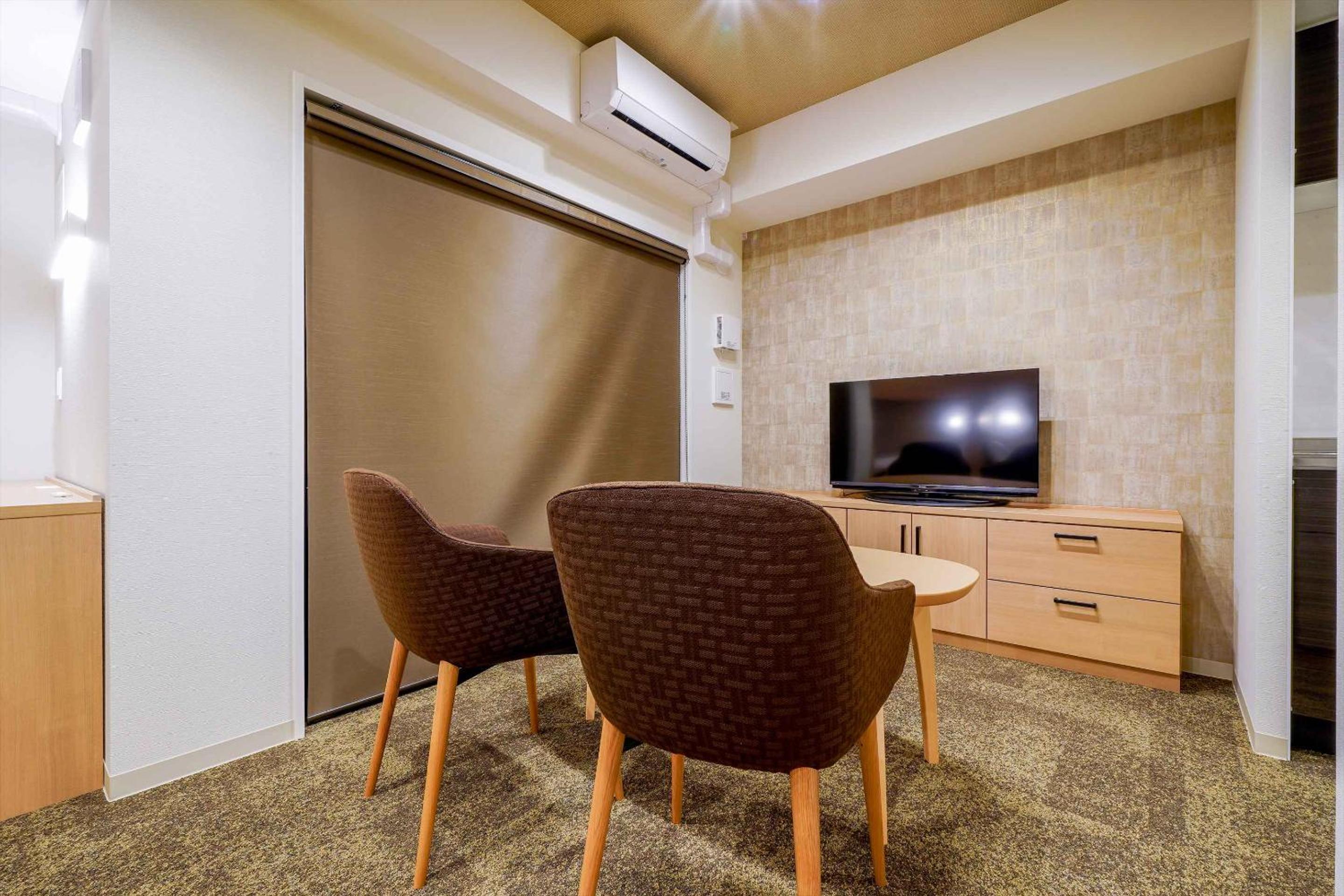 Apartment with Two Bunk Beds - Photo 17