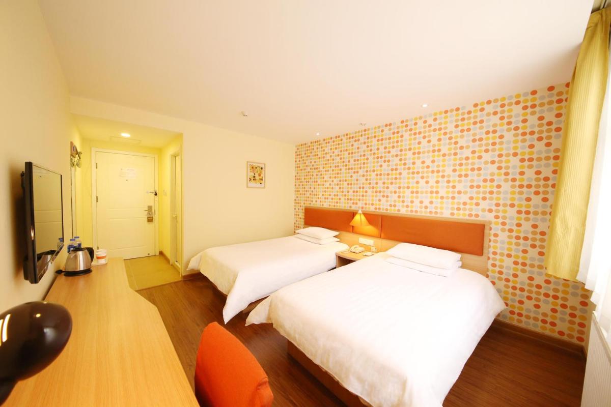 Mainland Chinese Citizens - Standard Twin Room photo 2