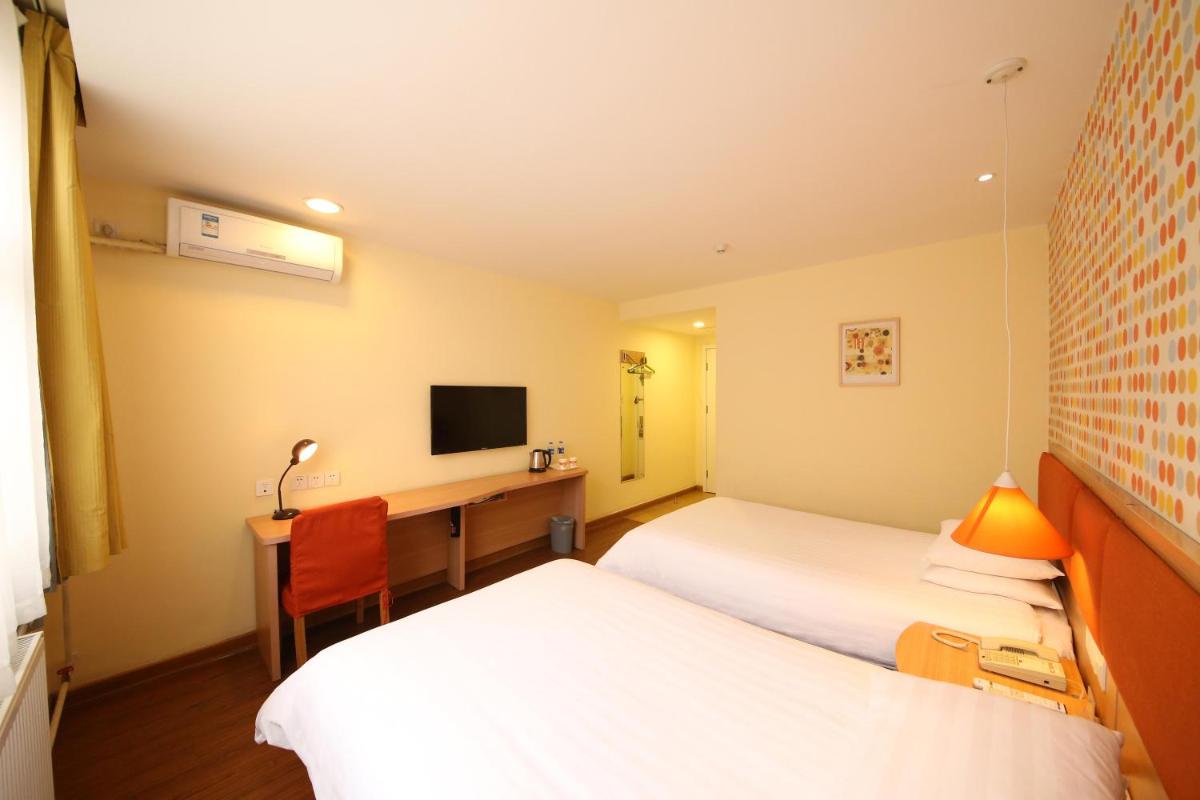 Mainland Chinese Citizens - Standard Twin Room photo 3