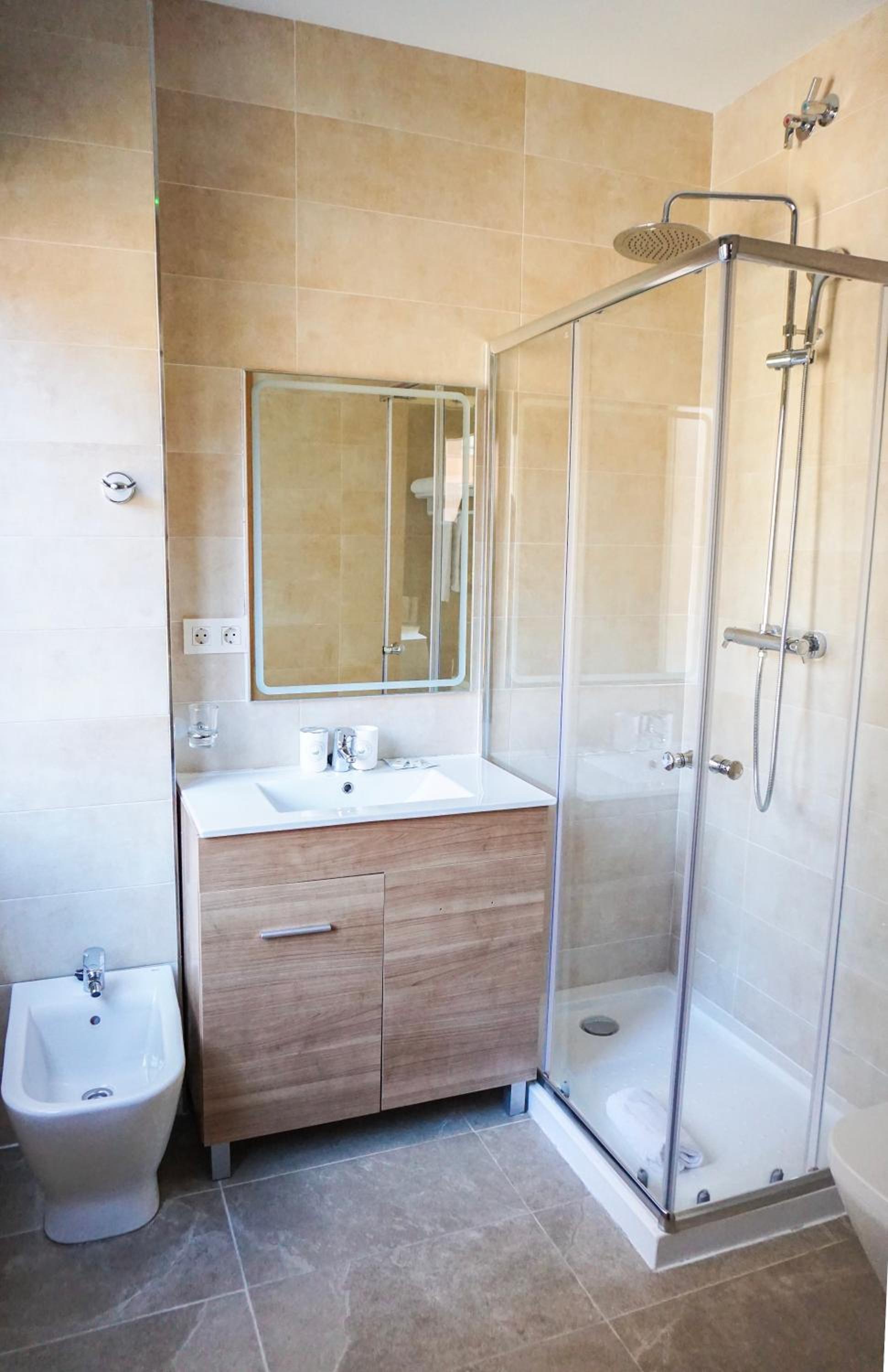 Single Room photo 3