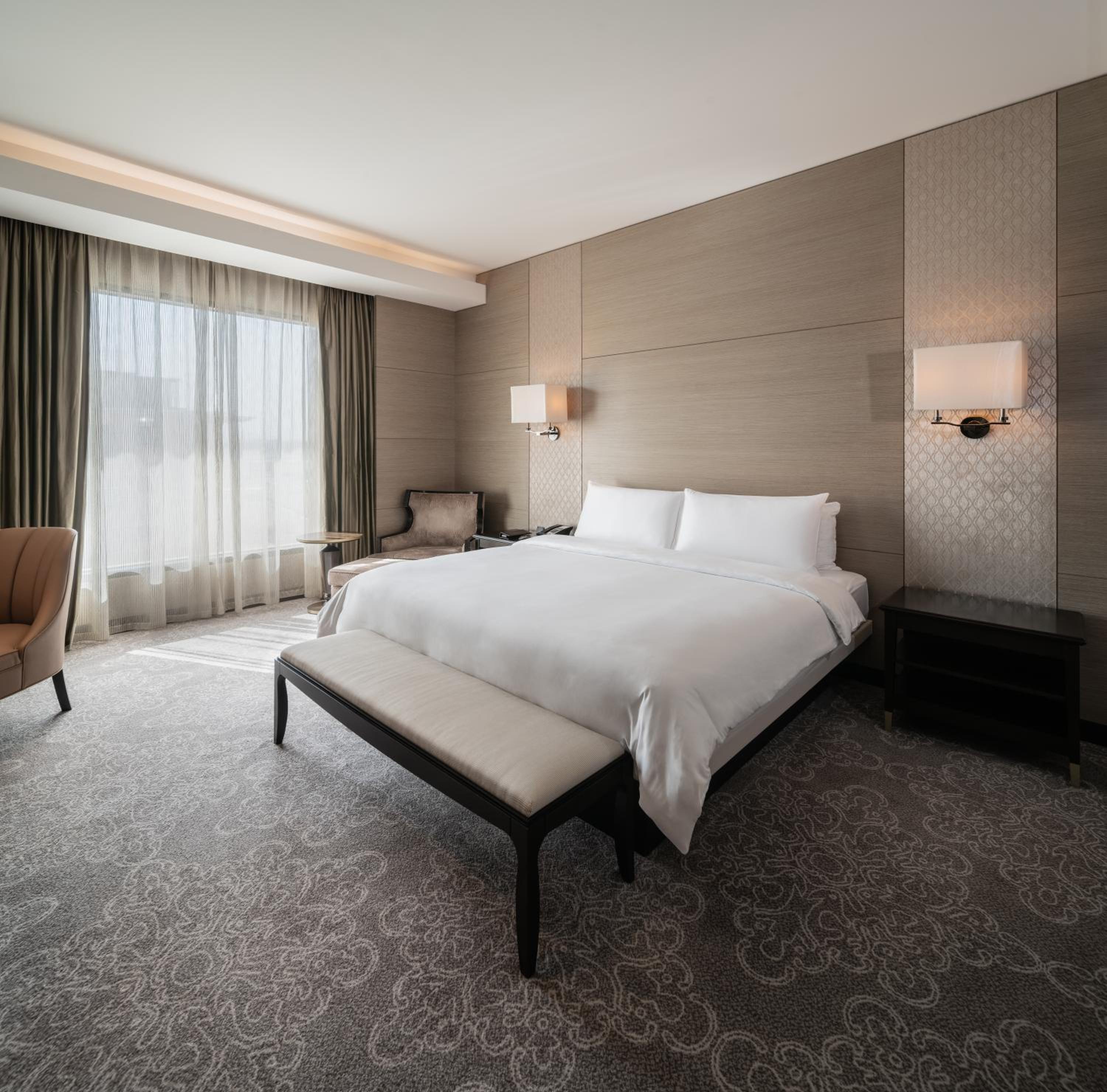 Presidential Suite - Lounge Access