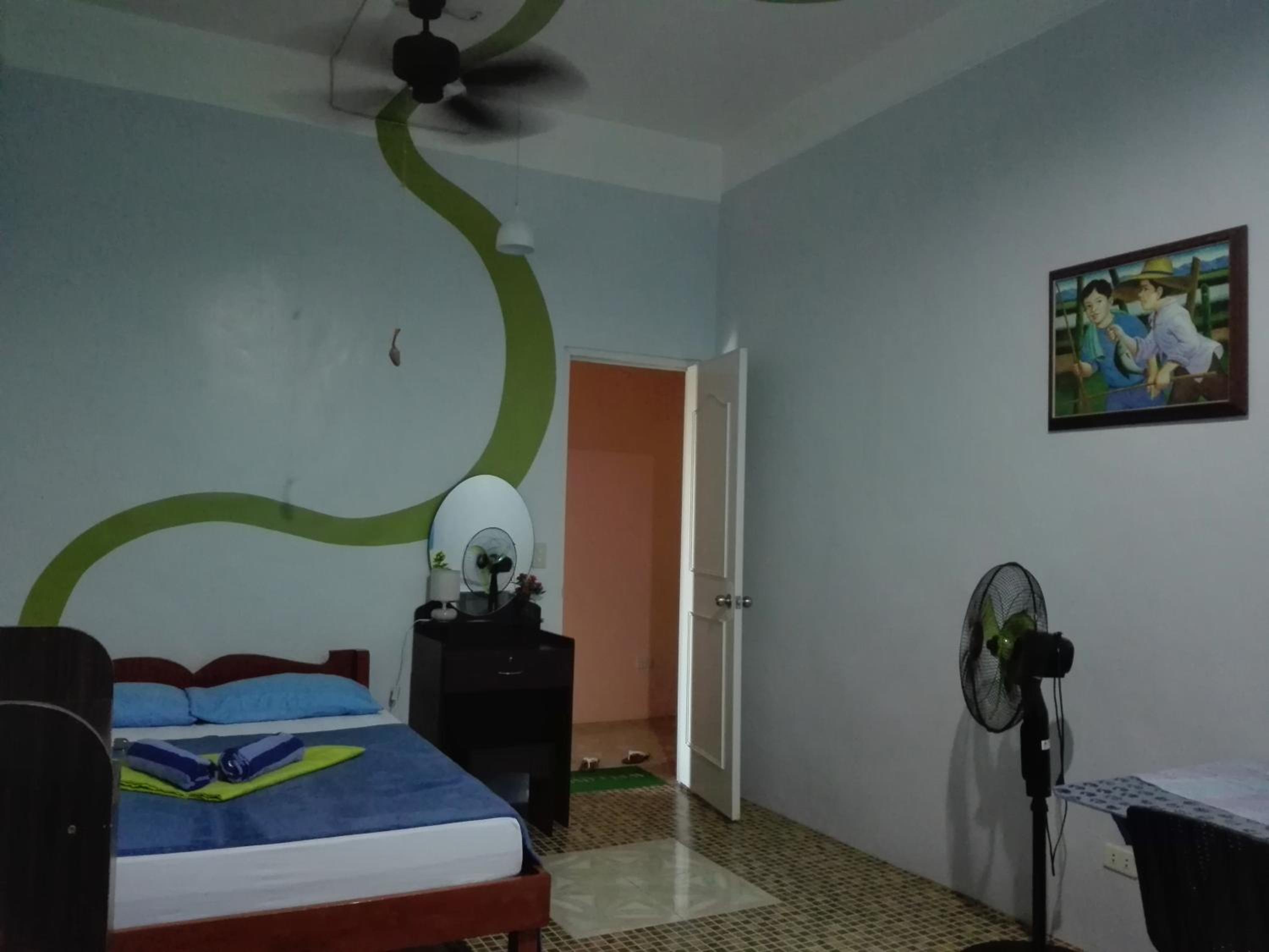 Double Room with Private Bathroom - Photo 7