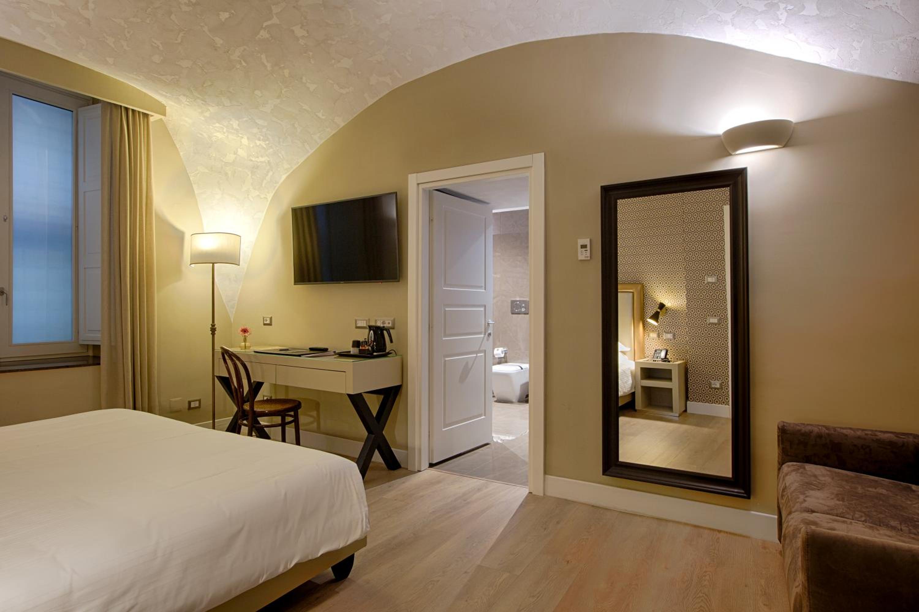 Deluxe Triple Room photo 3