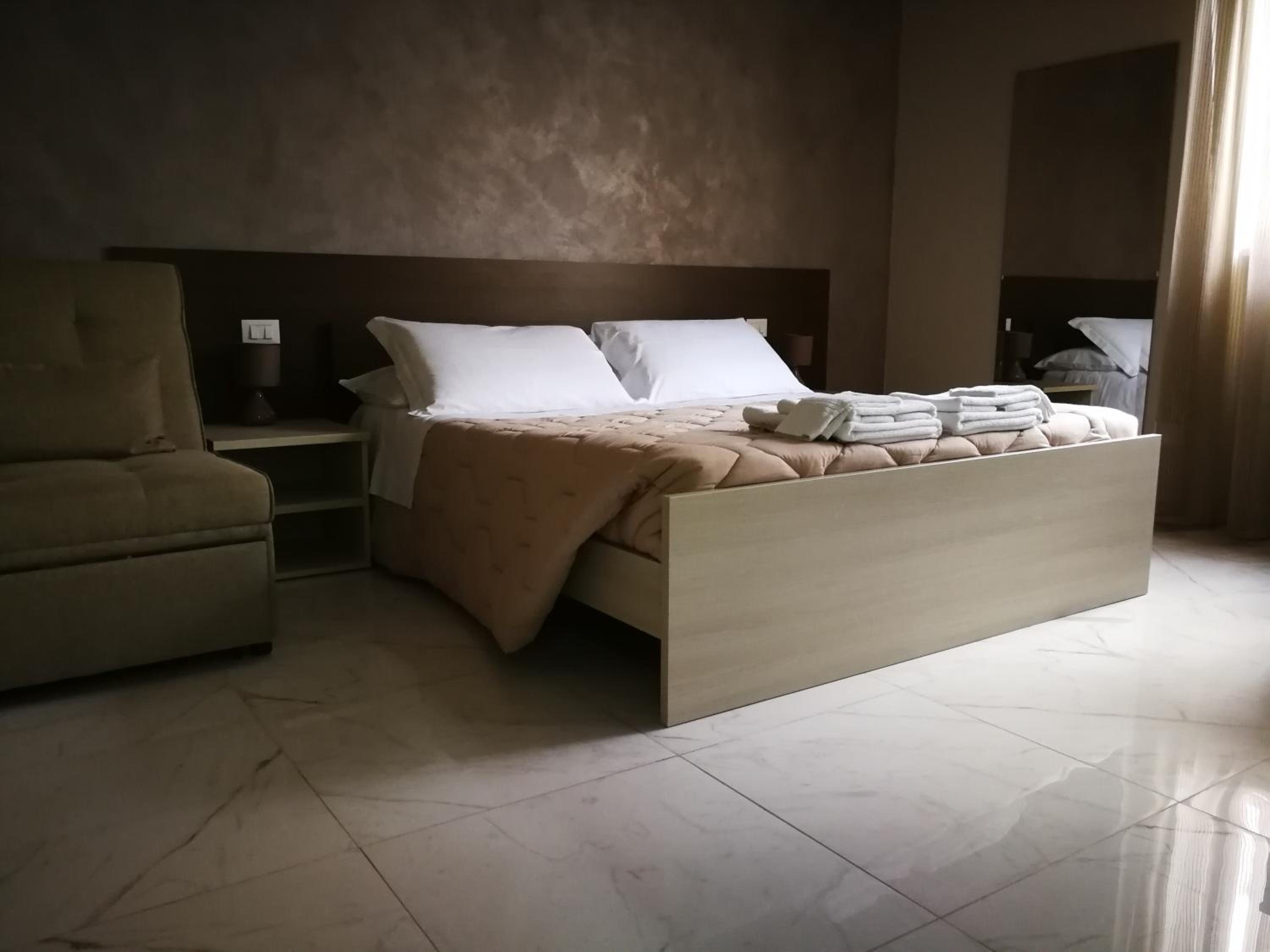 Double or Twin Room with Private Bathroom