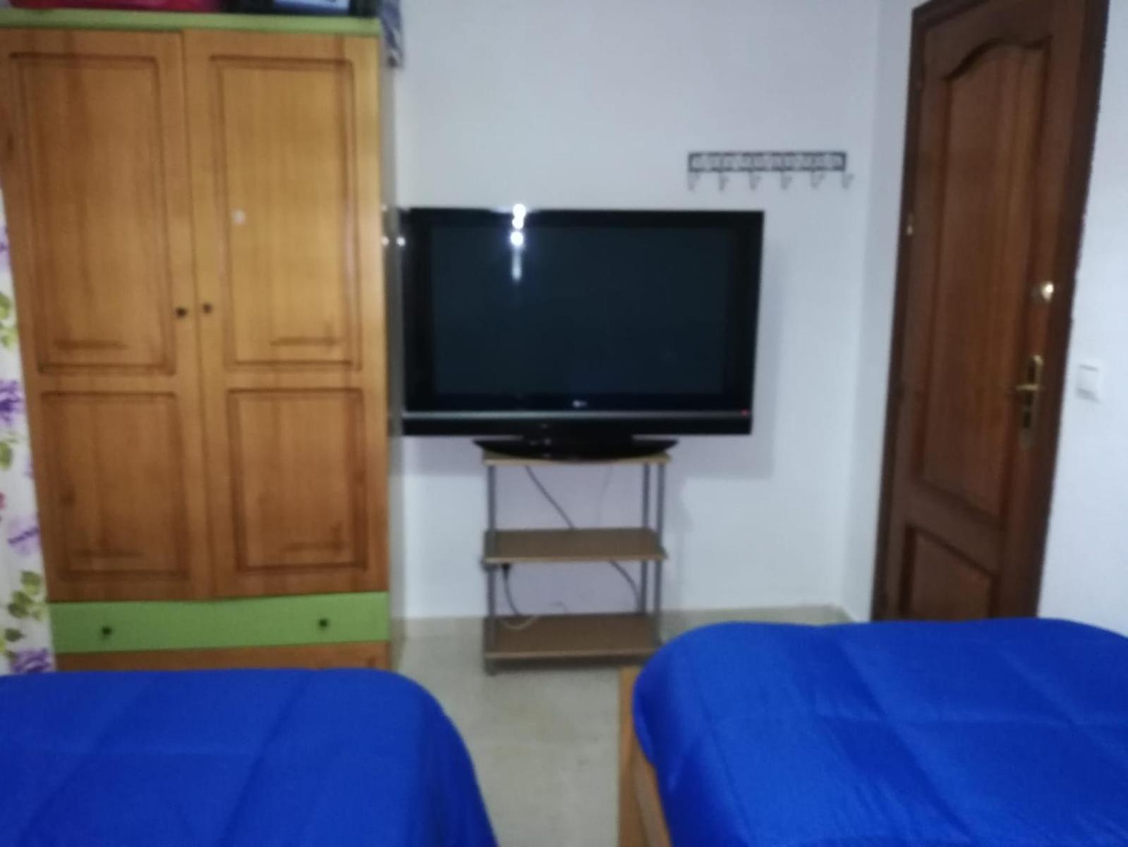 Three-Bedroom Apartment - Photo 4
