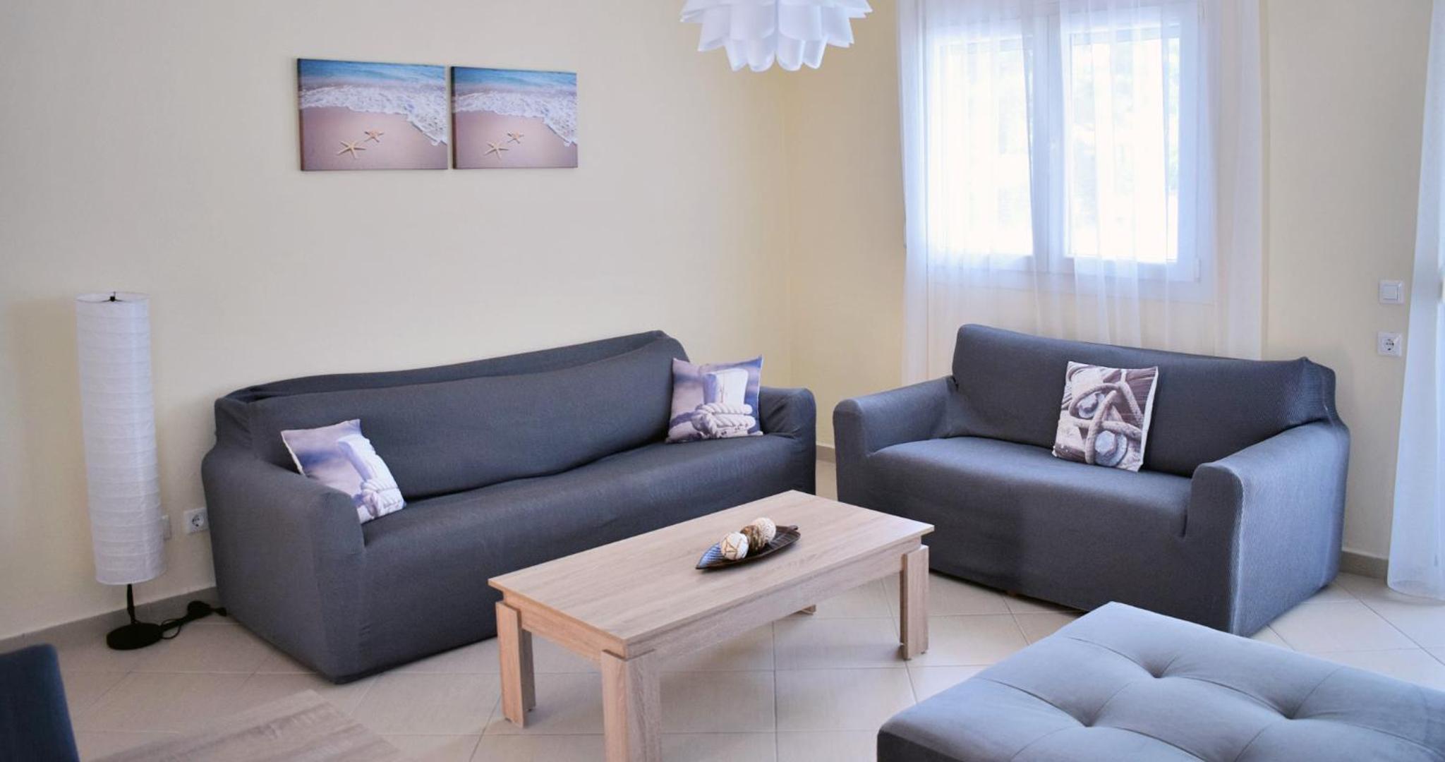 Two-Bedroom House photo 2