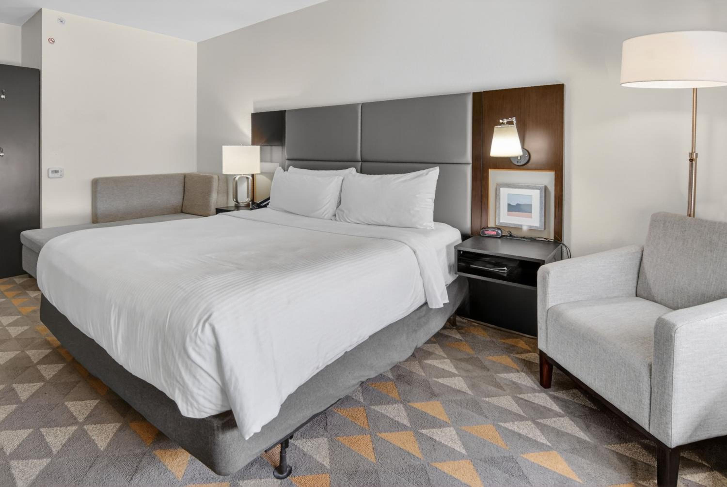 Holiday Inn and Suites Addison by IHG, Billede 2