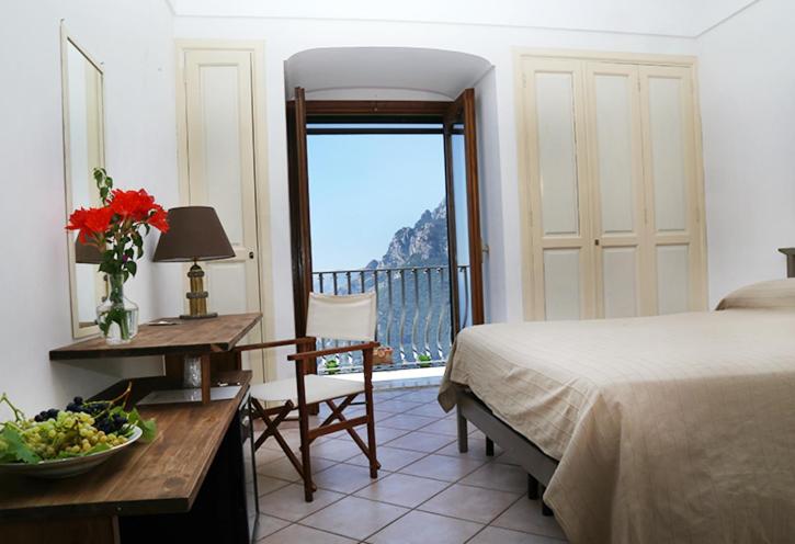 Double Room With Private External Bathroom photo 2