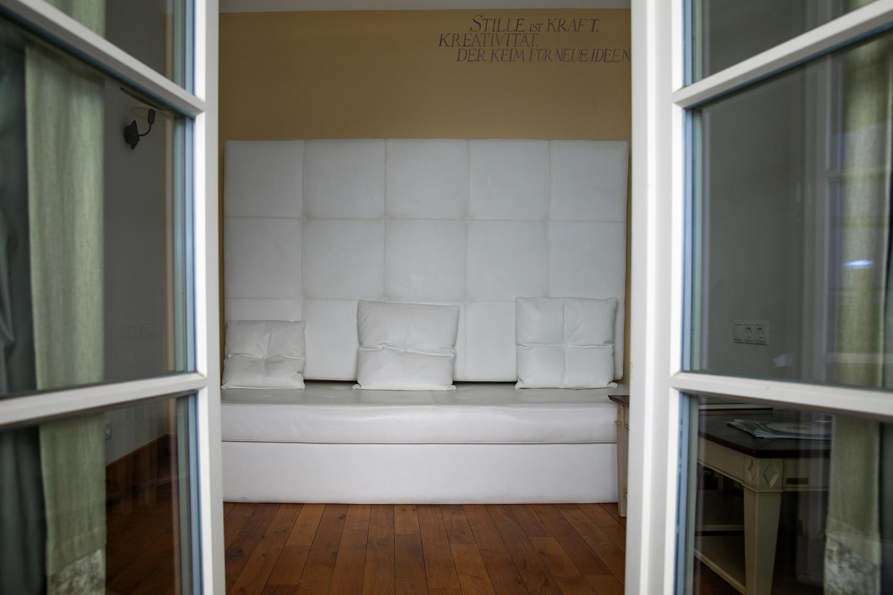 Deluxe Double Room - Photo 7