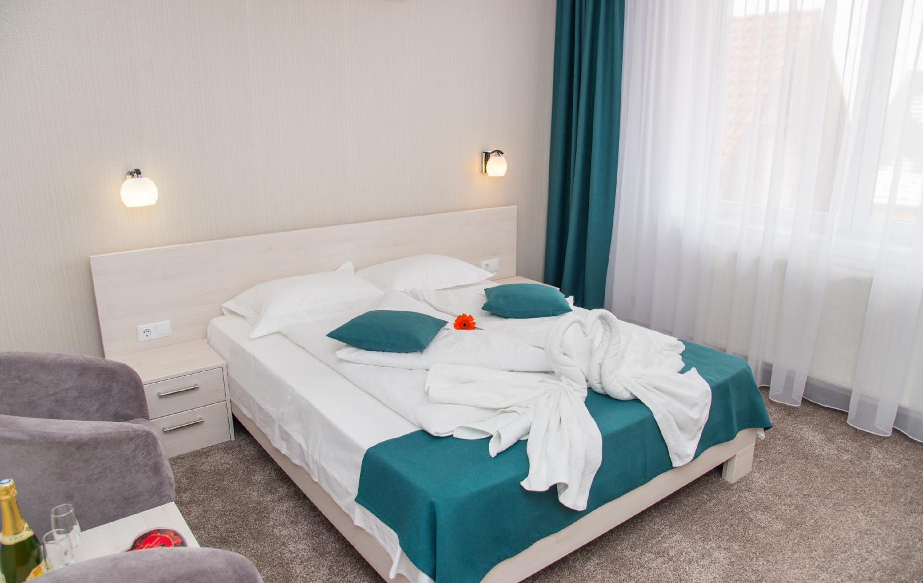 Double Room - Photo 23