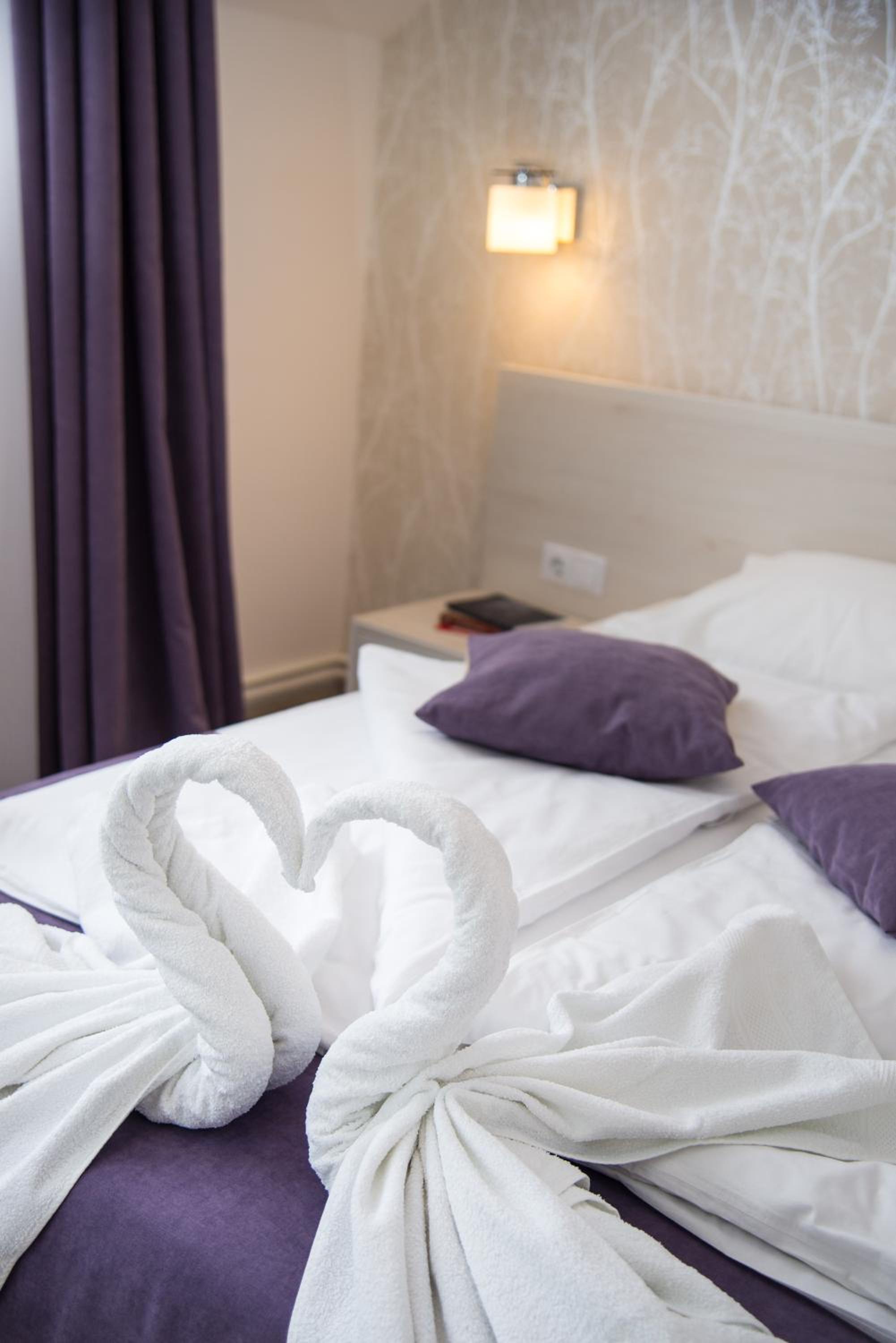 Double Room - Photo 24
