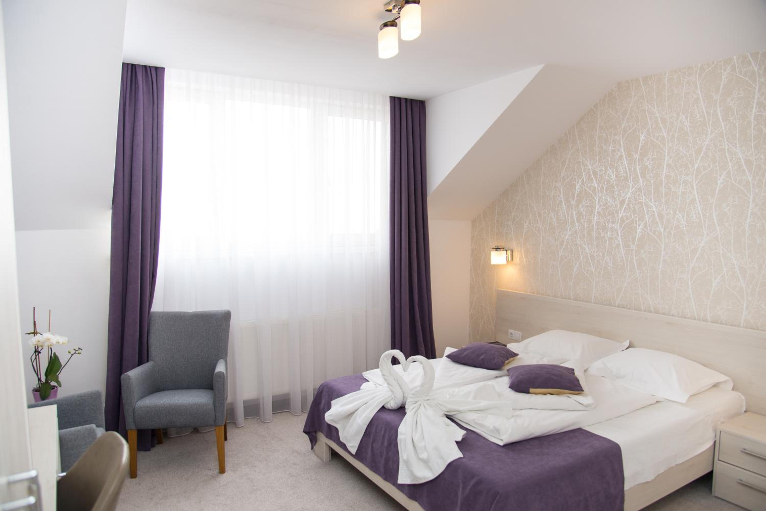 Double Room - Photo 26