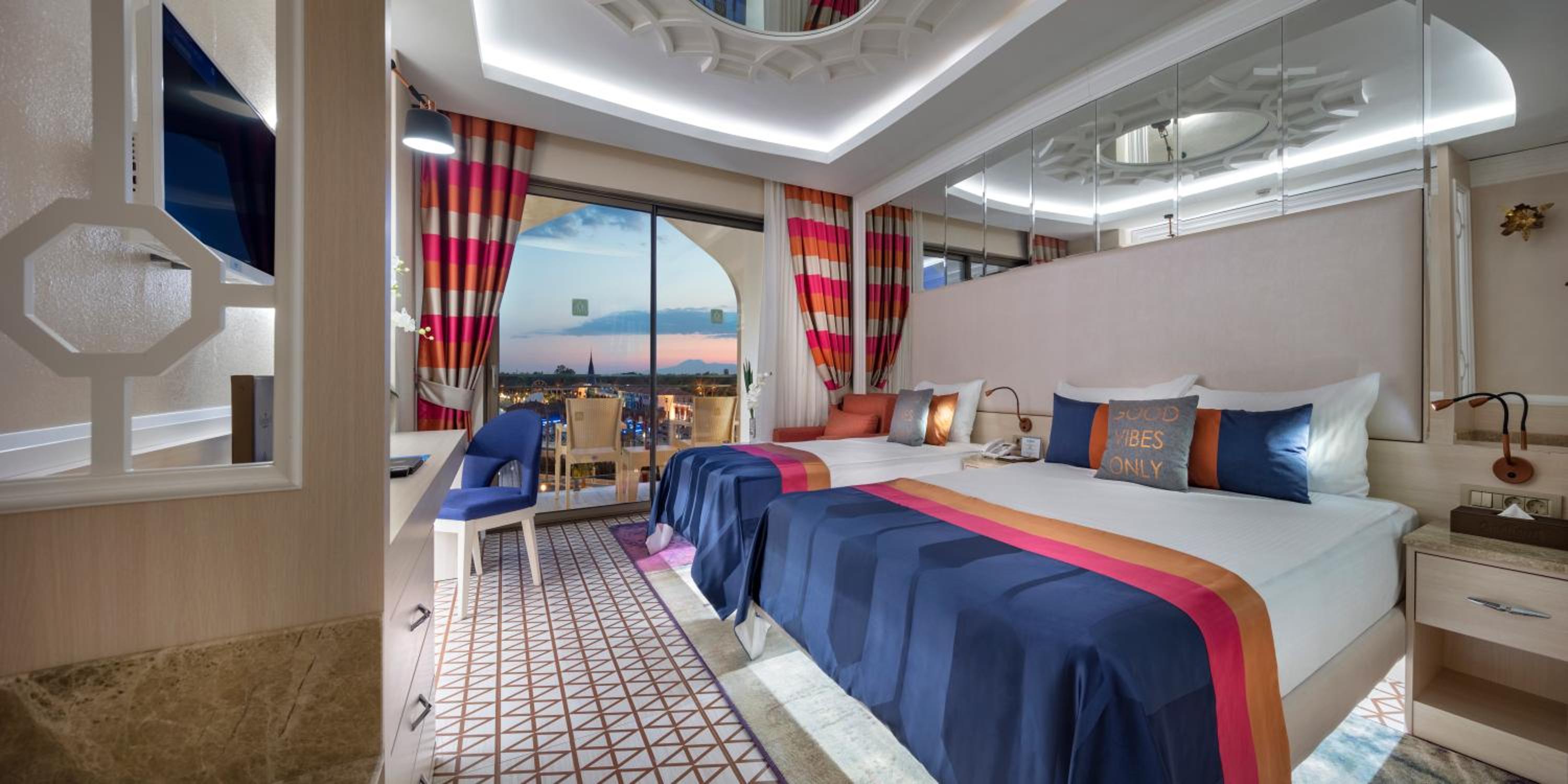 Chambre Triple Standard - Vue sur Piscine