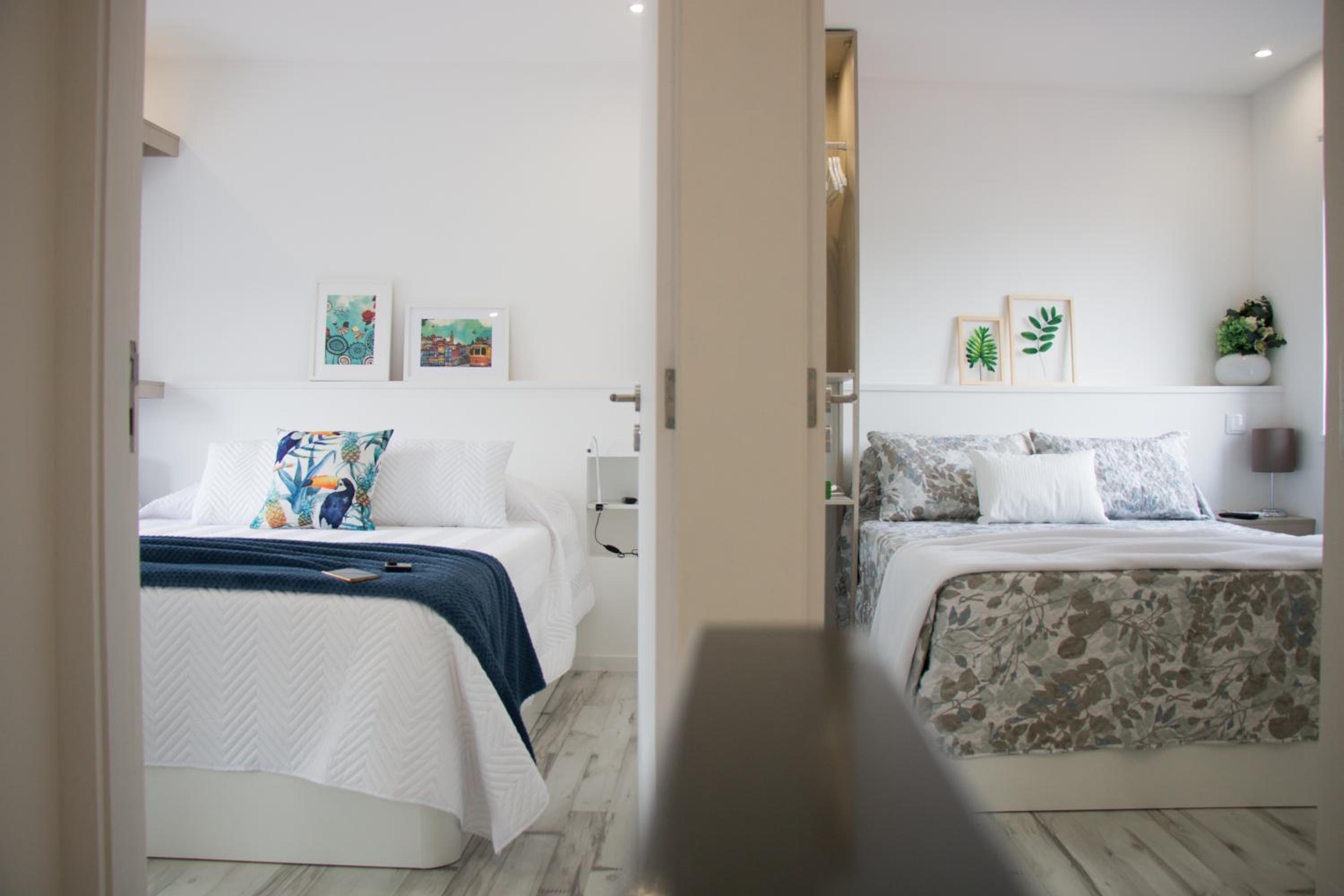 Double Room with Private Bathroom - Photo 14