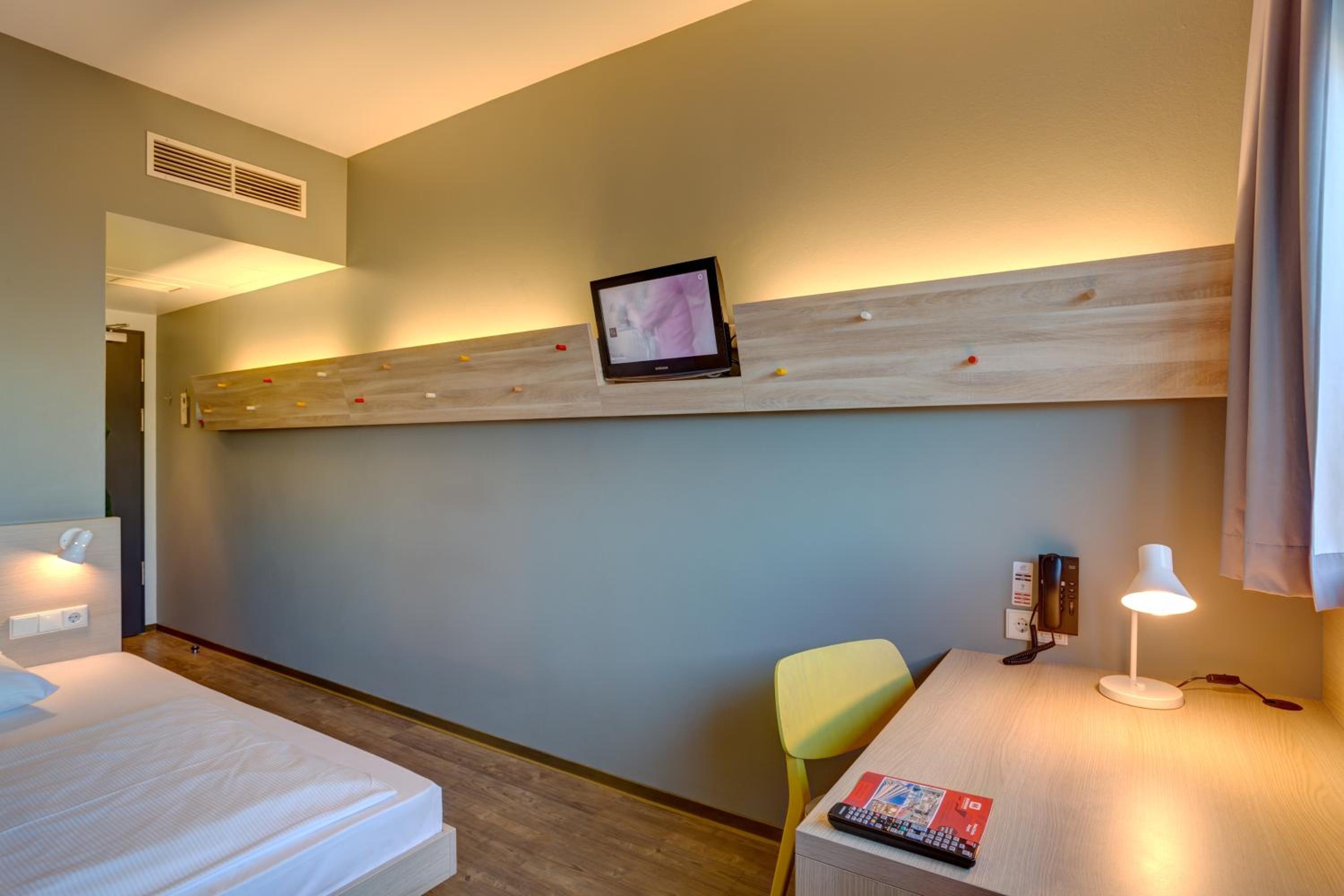 Single Room photo 2