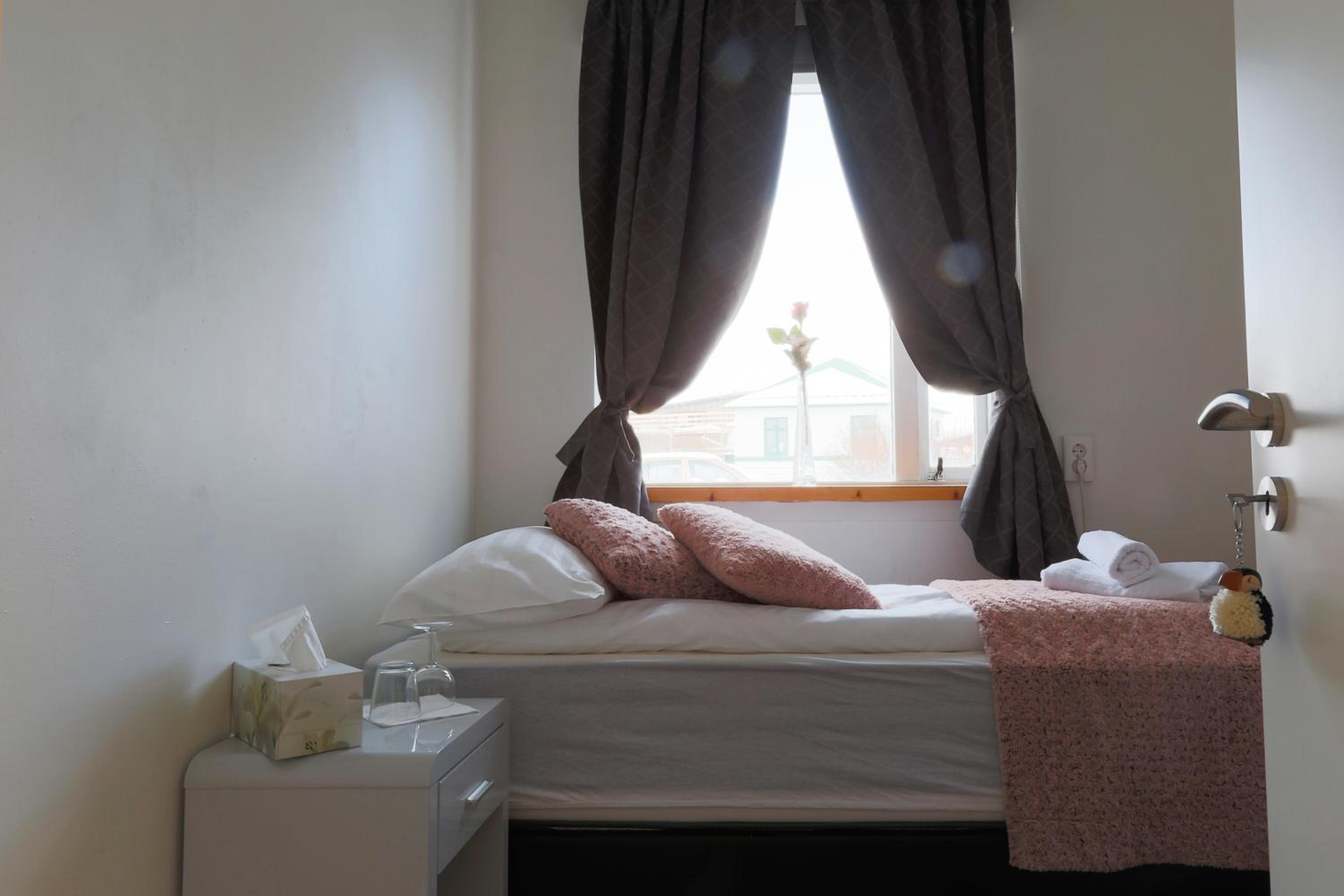Three-Bedroom Apartment - Photo 33