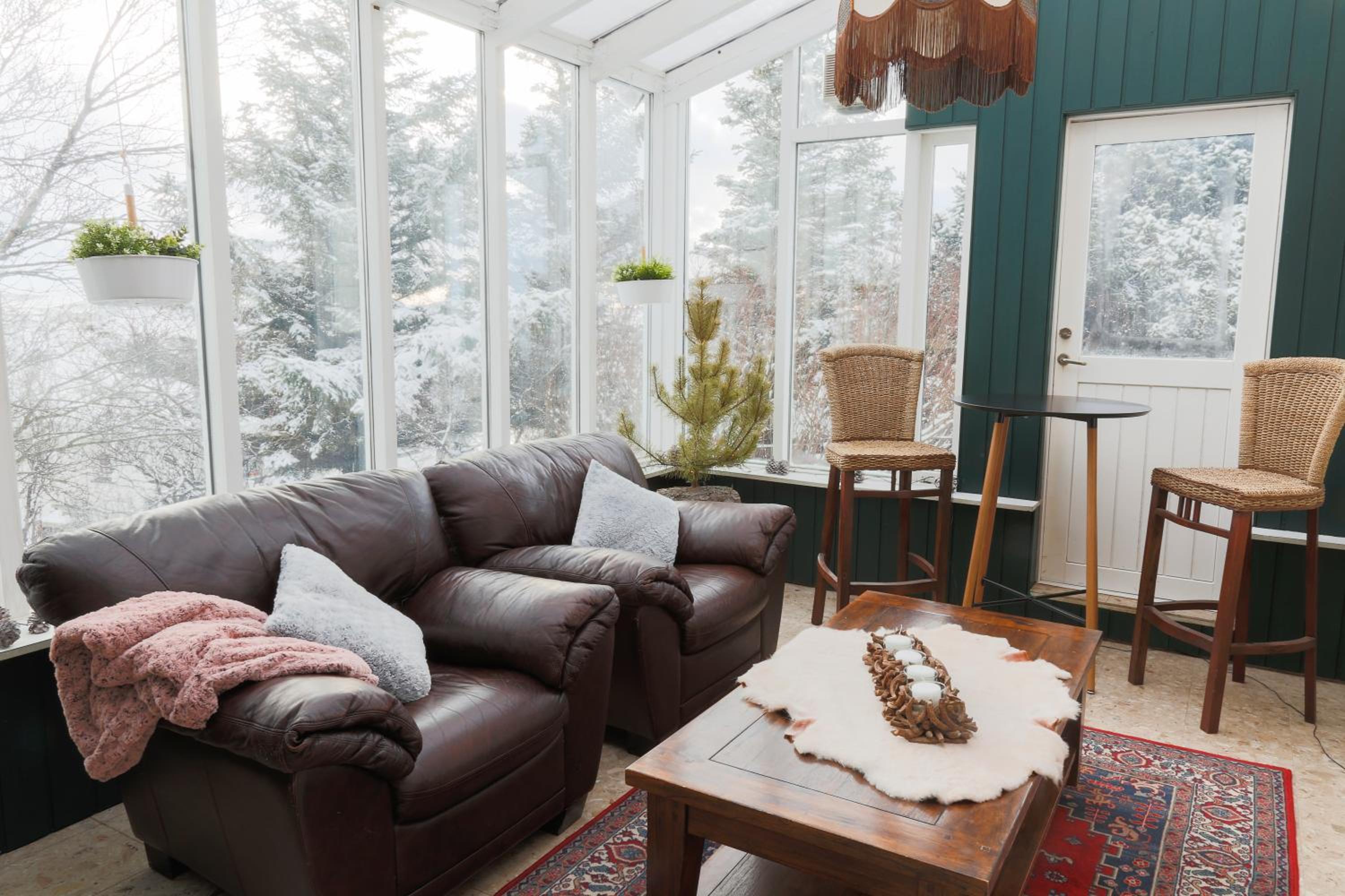 Three-Bedroom Apartment - Photo 1