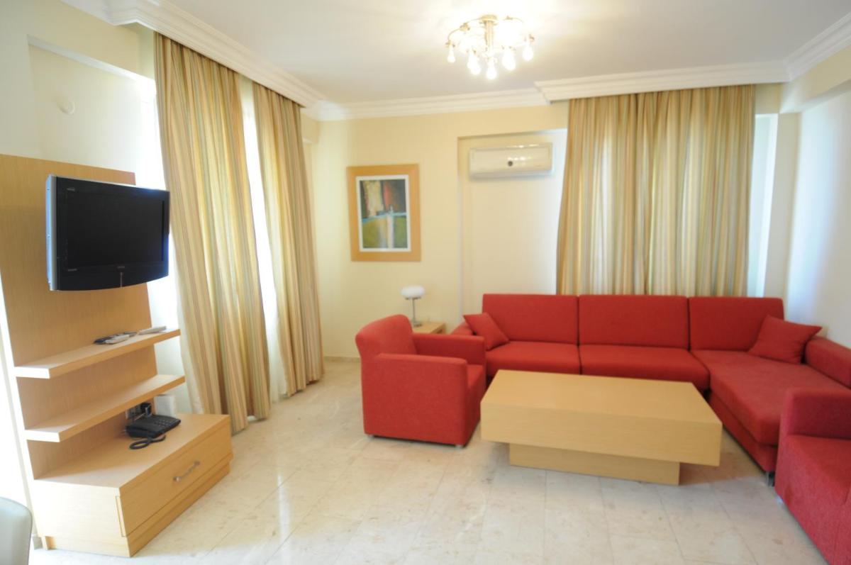 Three-Bedroom Villa photo 3