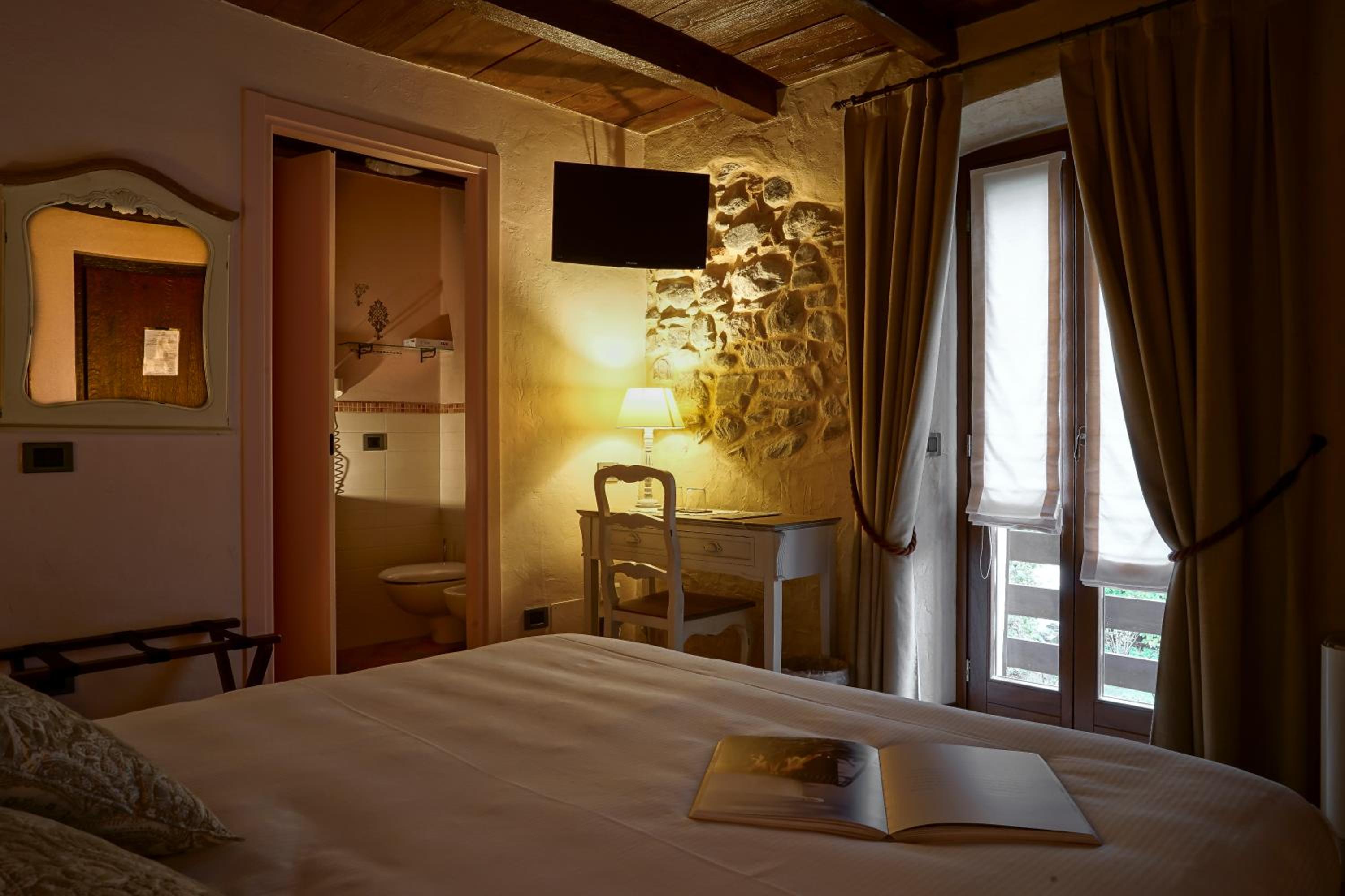 Double or Twin Room with Balcony