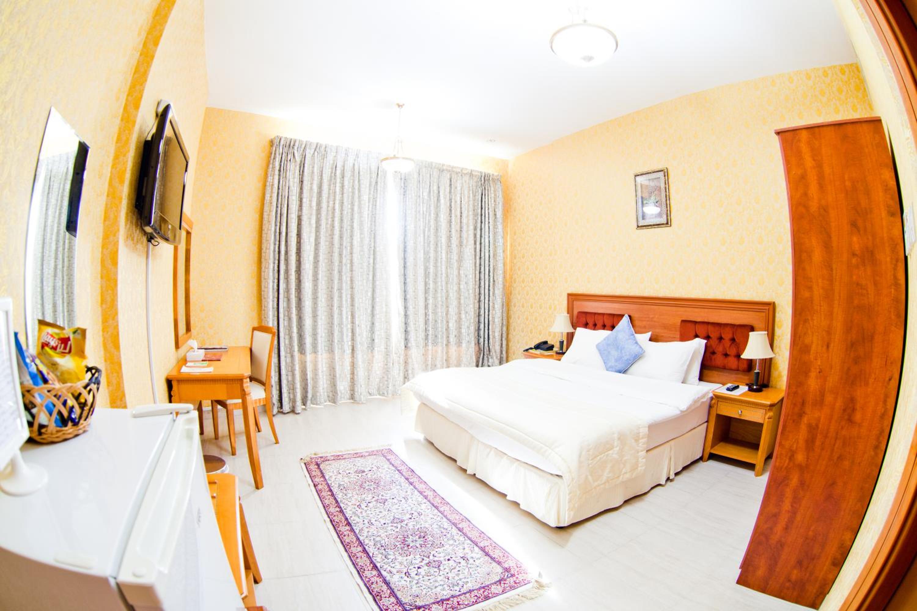 Deluxe King Room