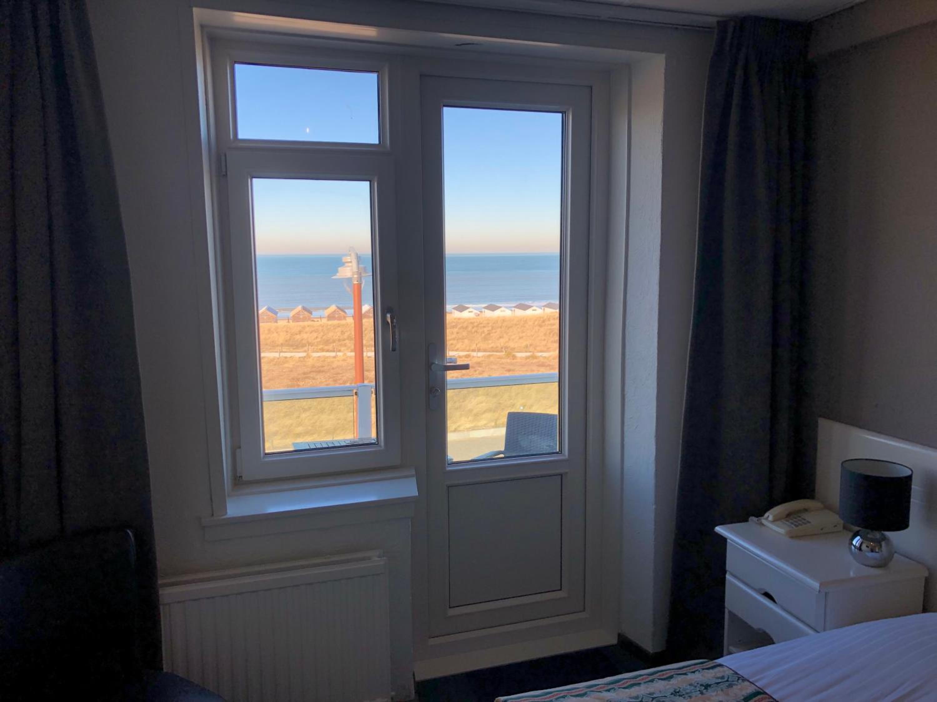 Small Double Room with Sea View  photo 2